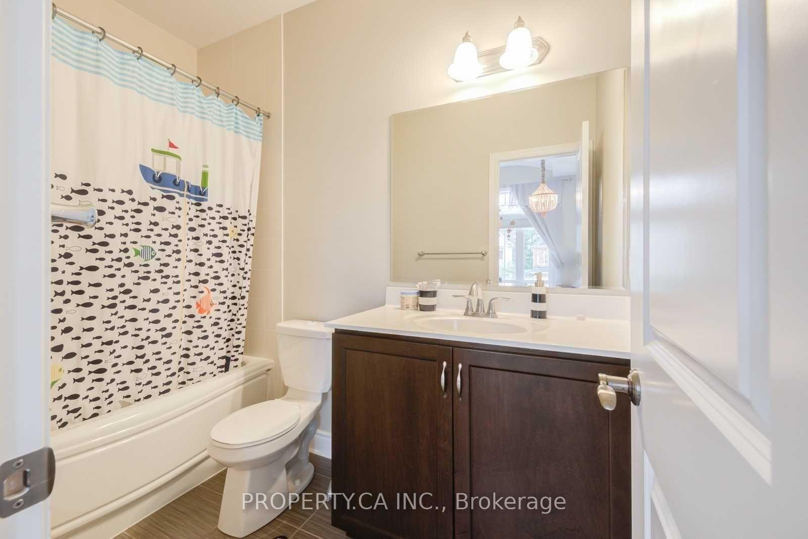 Photo 13 of 552 Valley Vista Drive, Vaughan, Patterson — HOMEH