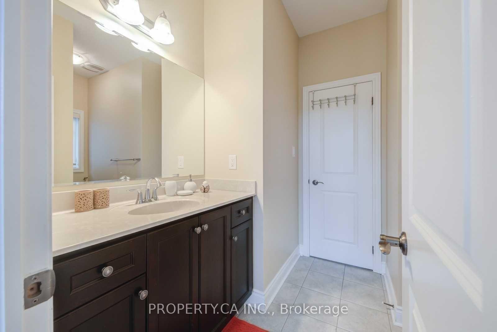 Photo 14 of 552 Valley Vista Drive, Vaughan, Patterson — HOMEH