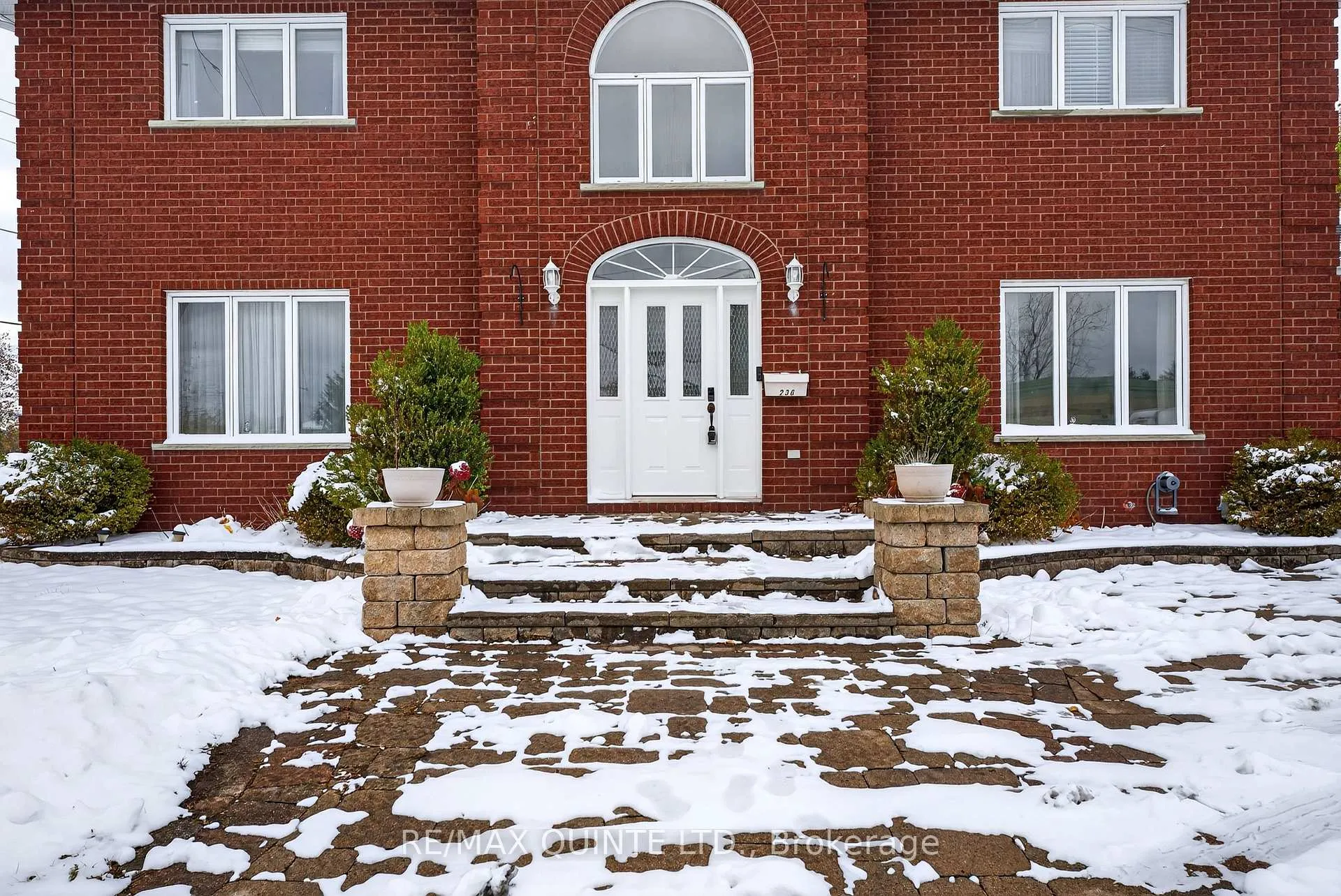 Photo 4 of 236 Palmer Road, Belleville, Belleville Ward — HOMEH