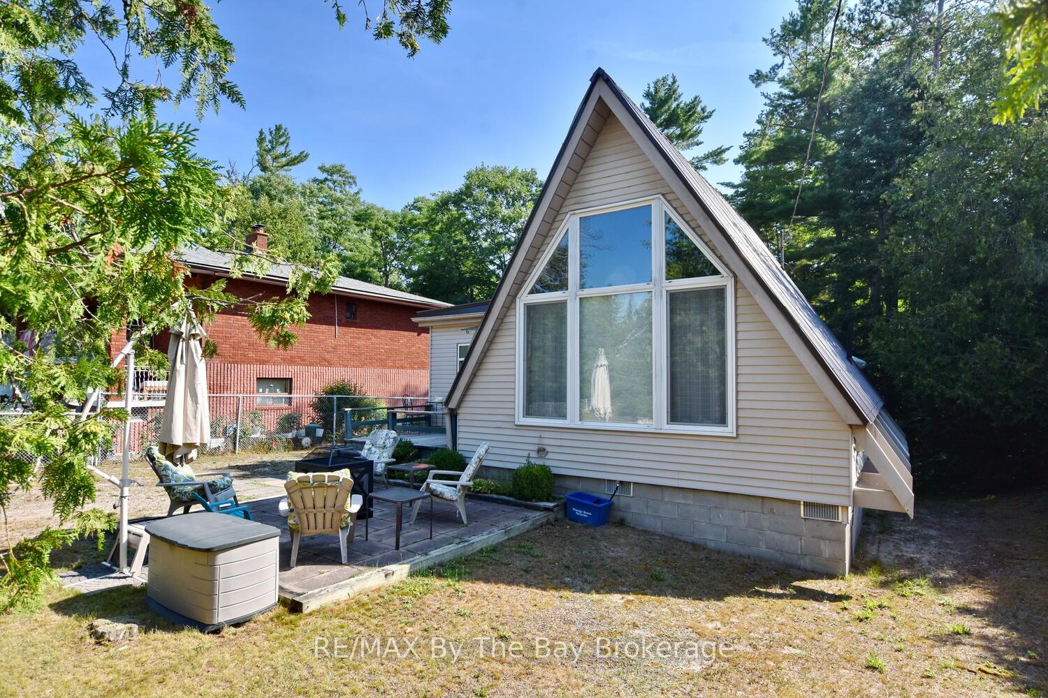 Photo 6 of 1335 River Road E, Wasaga Beach — HOMEH