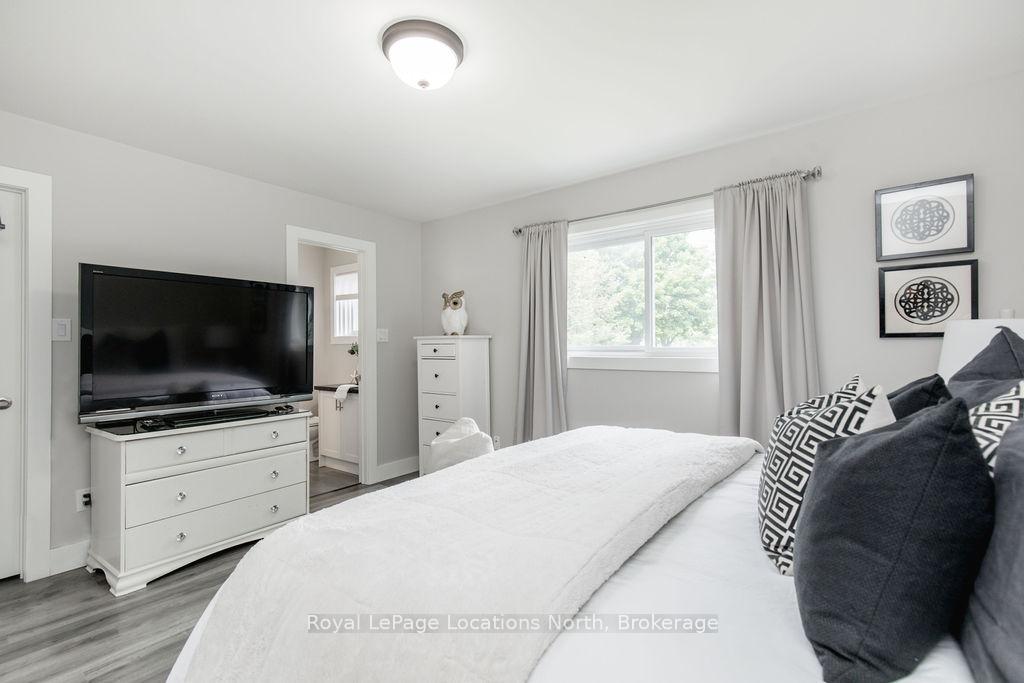 Photo 15 of 1 Timberland Crescent, Wasaga Beach — HOMEH