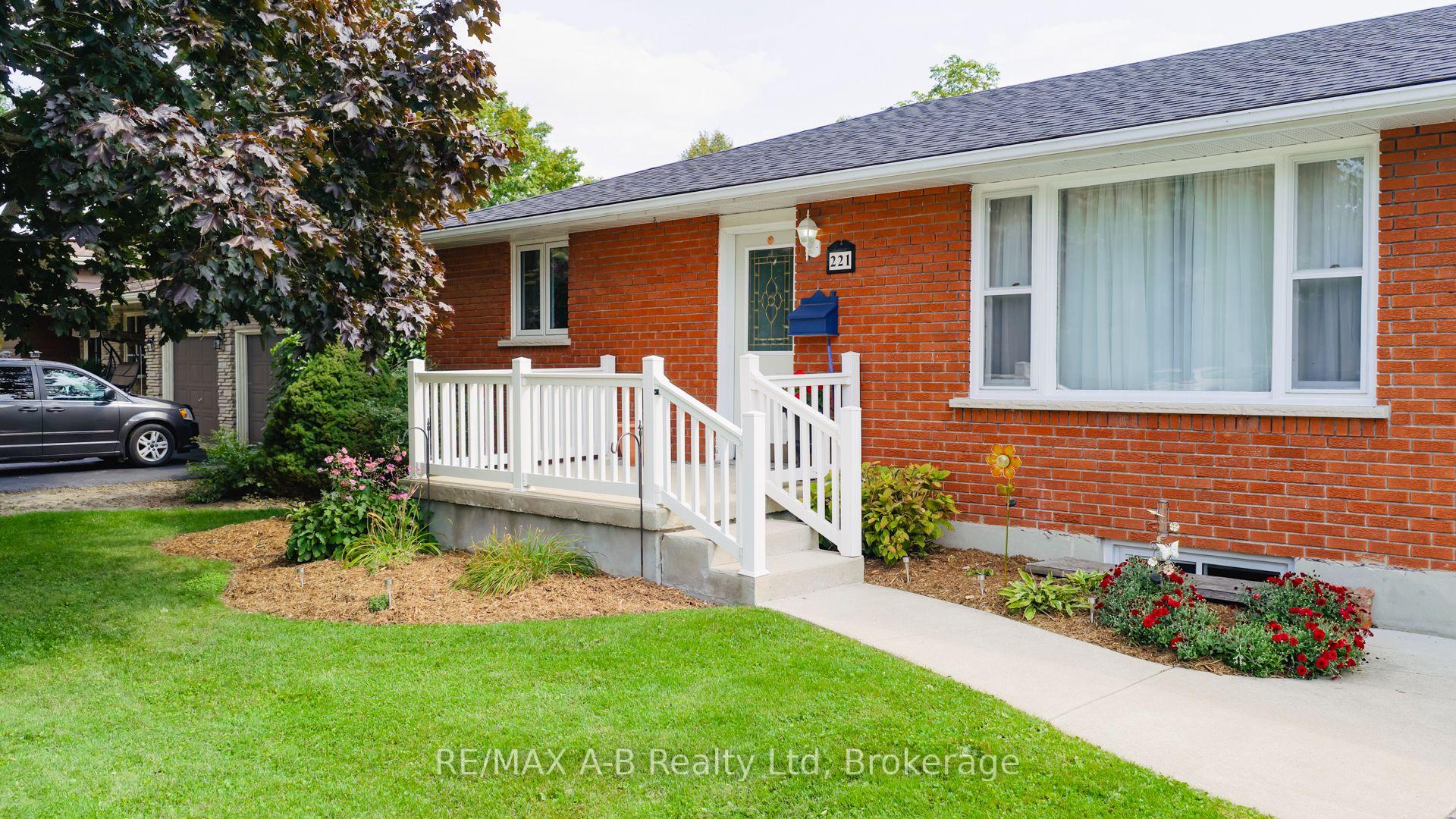 Photo 1 of 221 Coulton Drive, West Perth, Mitchell — HOMEH
