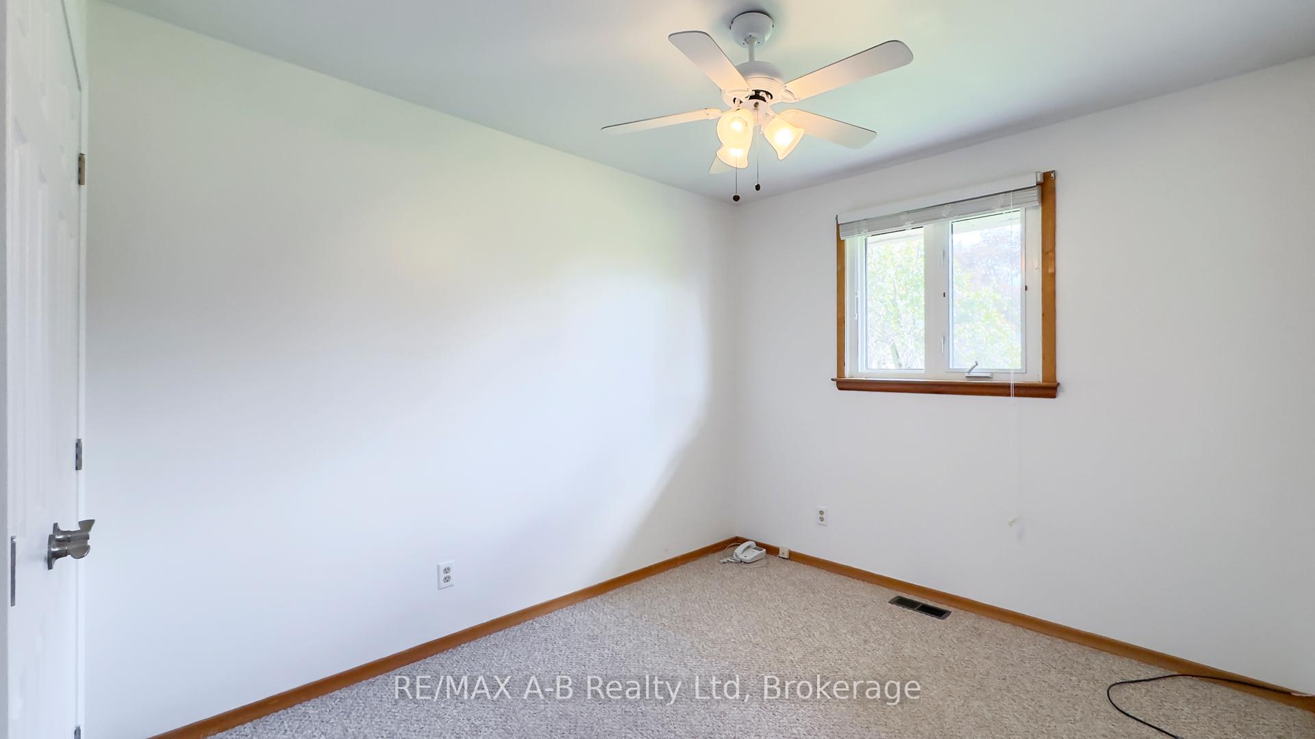 Photo 22 of 221 Coulton Drive, West Perth, Mitchell — HOMEH