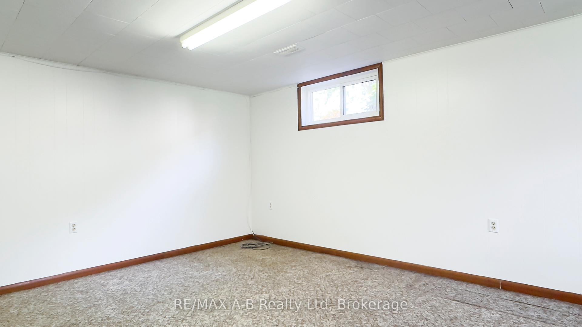 Photo 25 of 221 Coulton Drive, West Perth, Mitchell — HOMEH