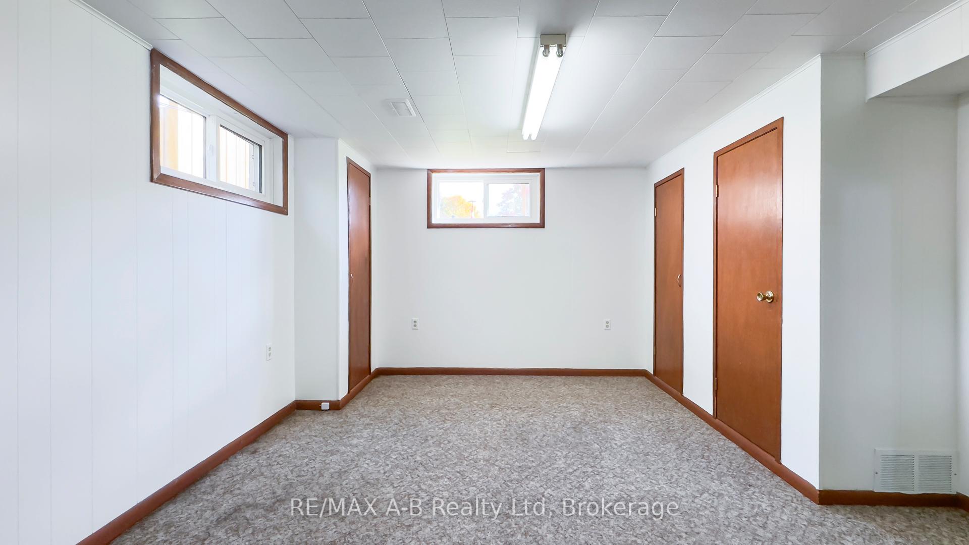 Photo 26 of 221 Coulton Drive, West Perth, Mitchell — HOMEH