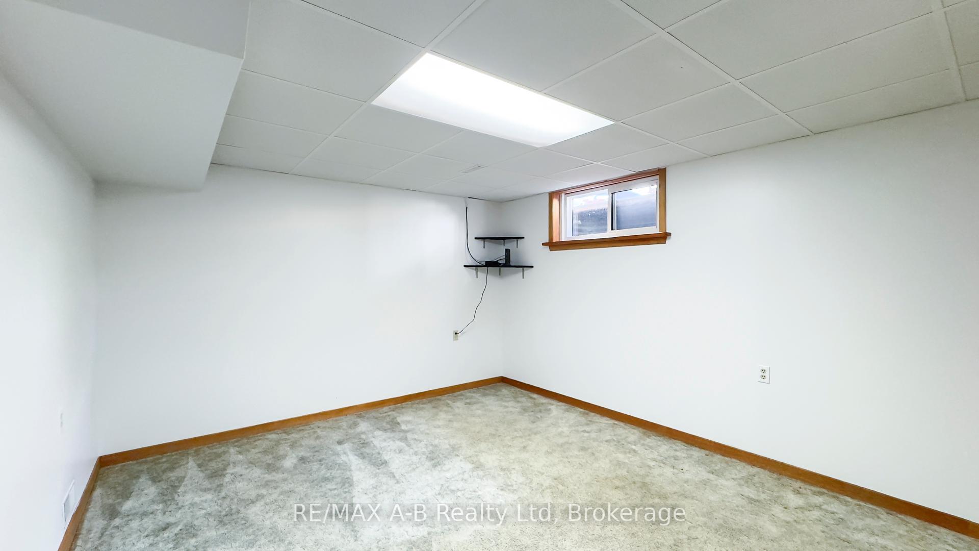 Photo 28 of 221 Coulton Drive, West Perth, Mitchell — HOMEH