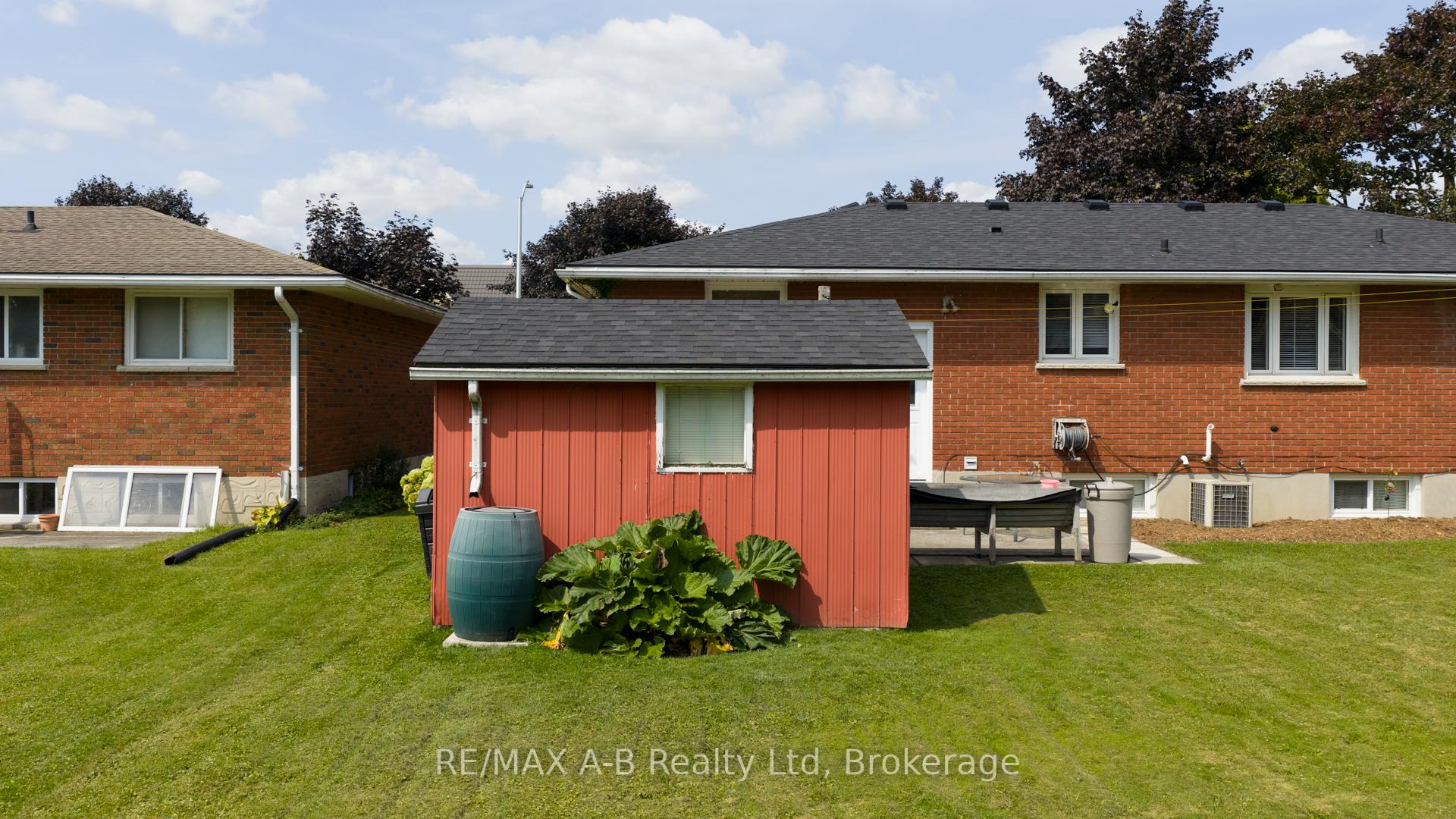 Photo 31 of 221 Coulton Drive, West Perth, Mitchell — HOMEH