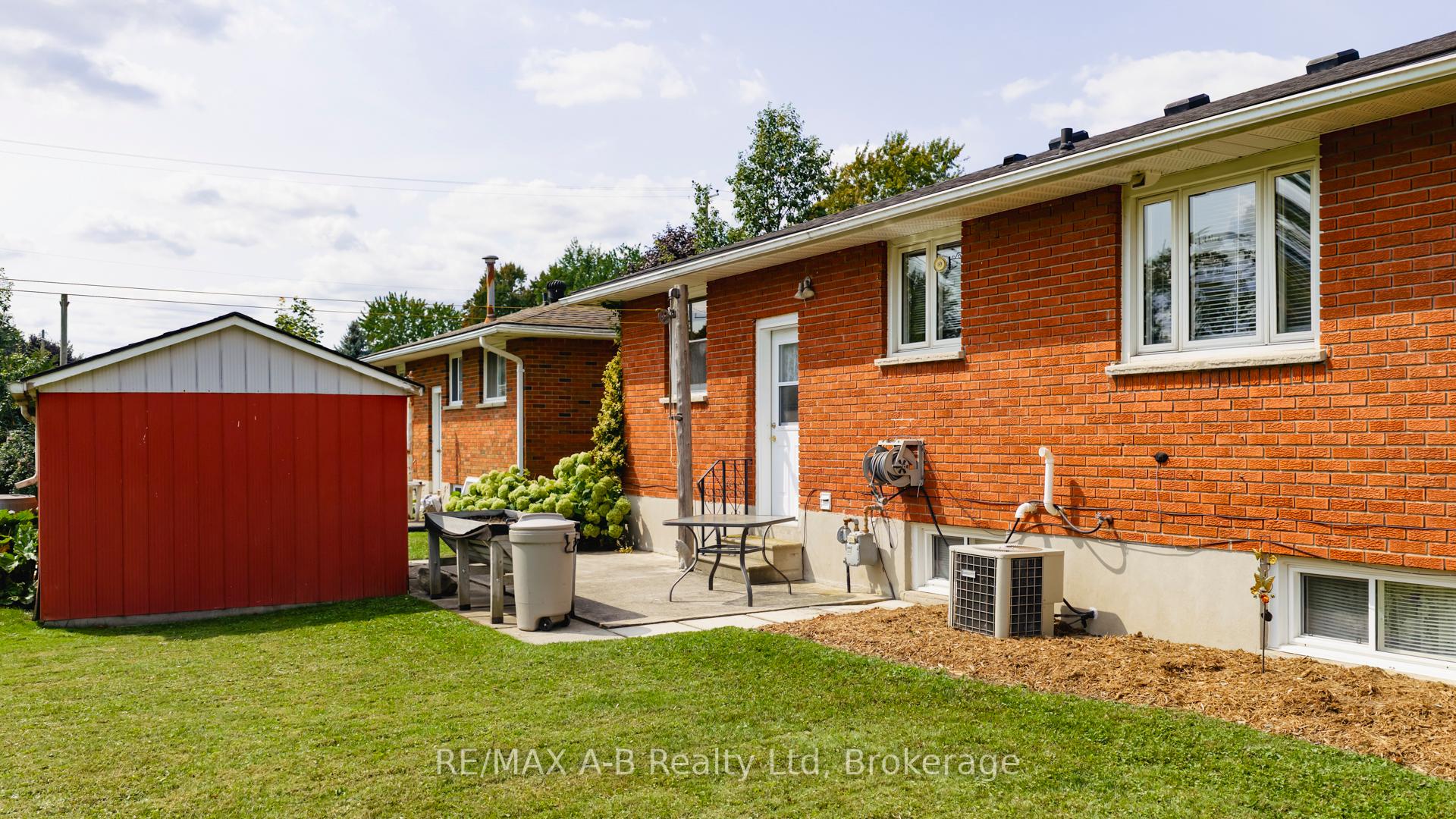 Photo 32 of 221 Coulton Drive, West Perth, Mitchell — HOMEH