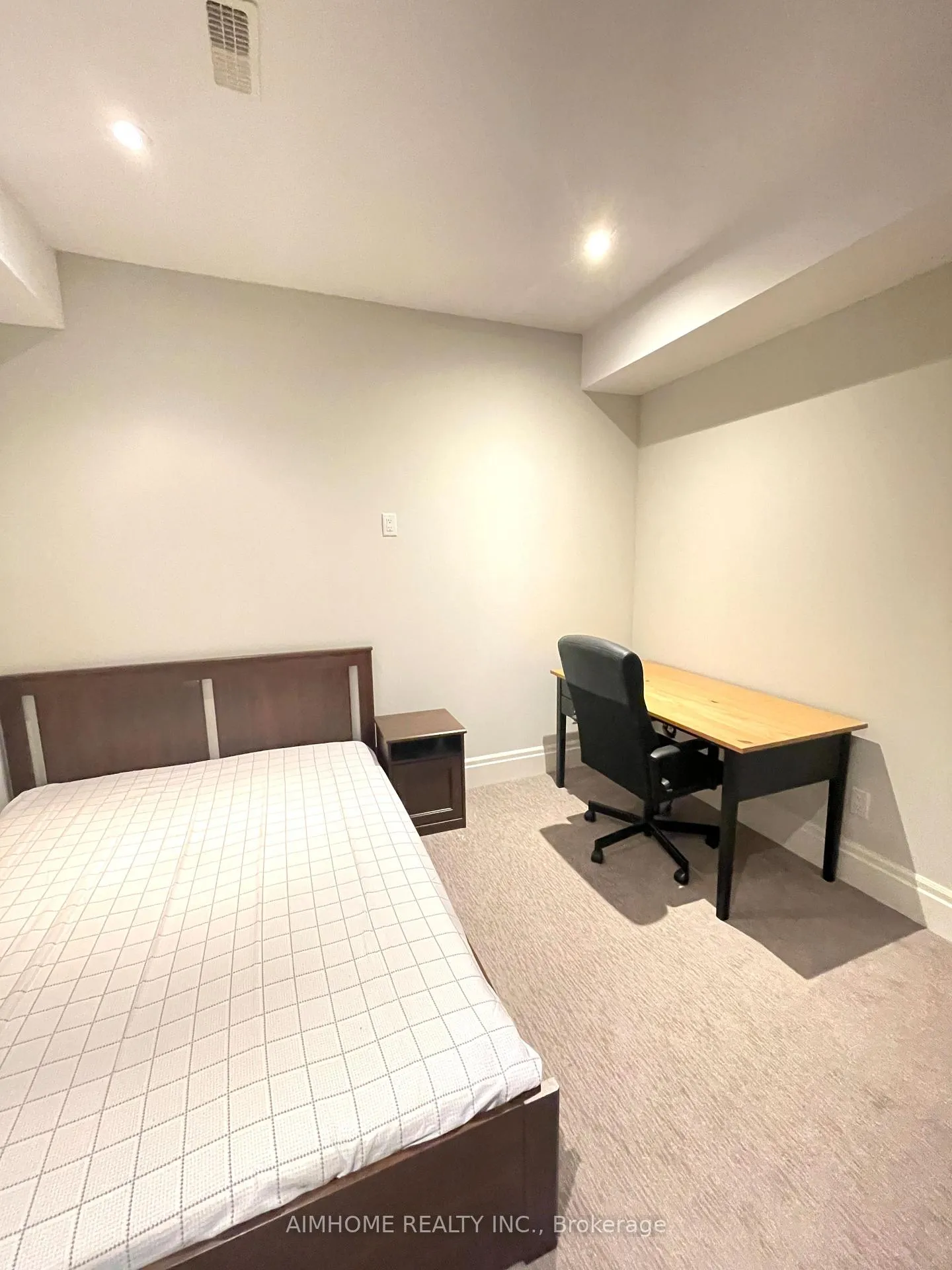 Photo 10 of Unit Bsmt, 25 Payson Avenue, Vaughan, Crestwood-Springfarm-Yorkhill — HOMEH