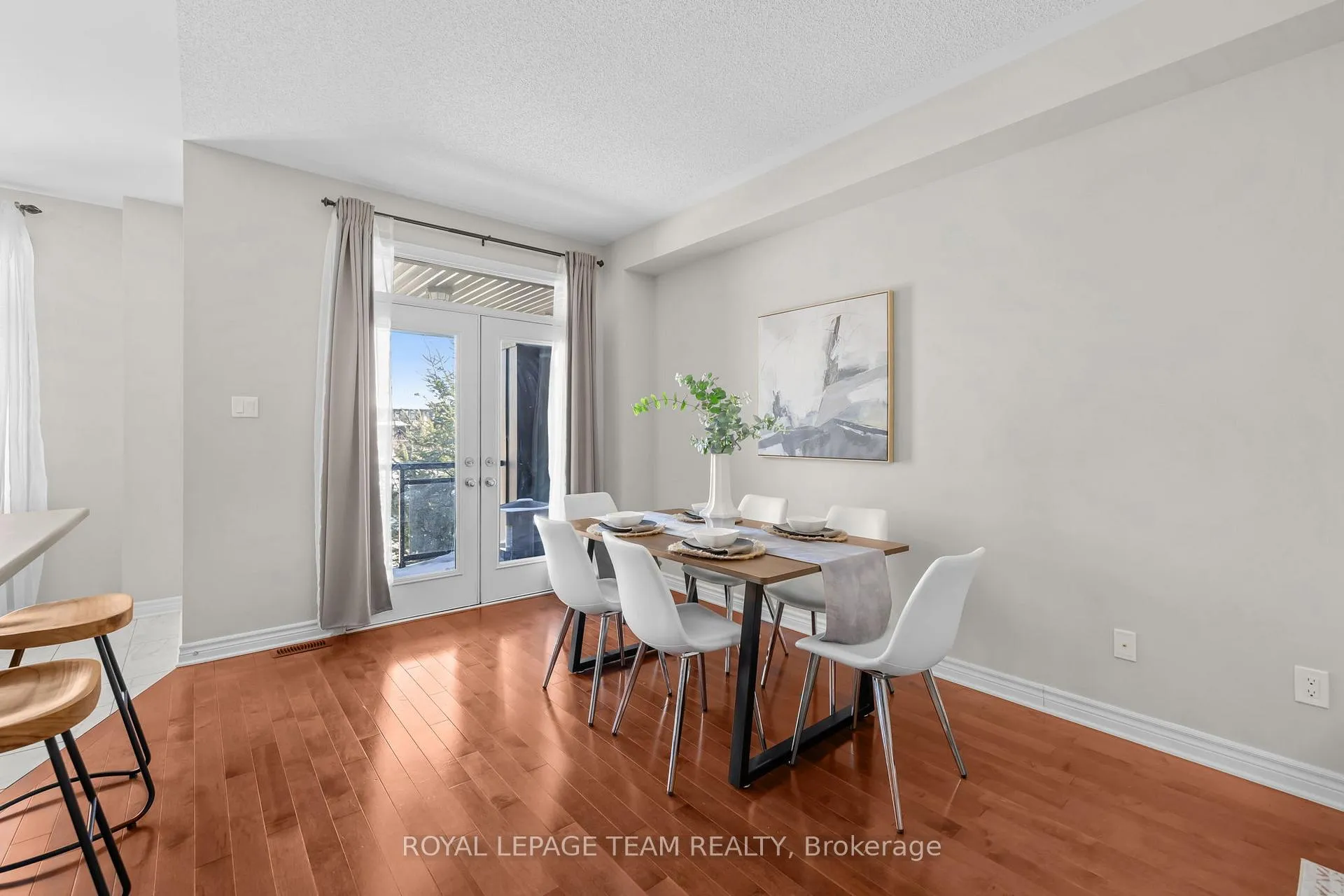 Photo 17 of 92 Stockholm Private, Ottawa, Riverside South/Gloucester Glen — HOMEH