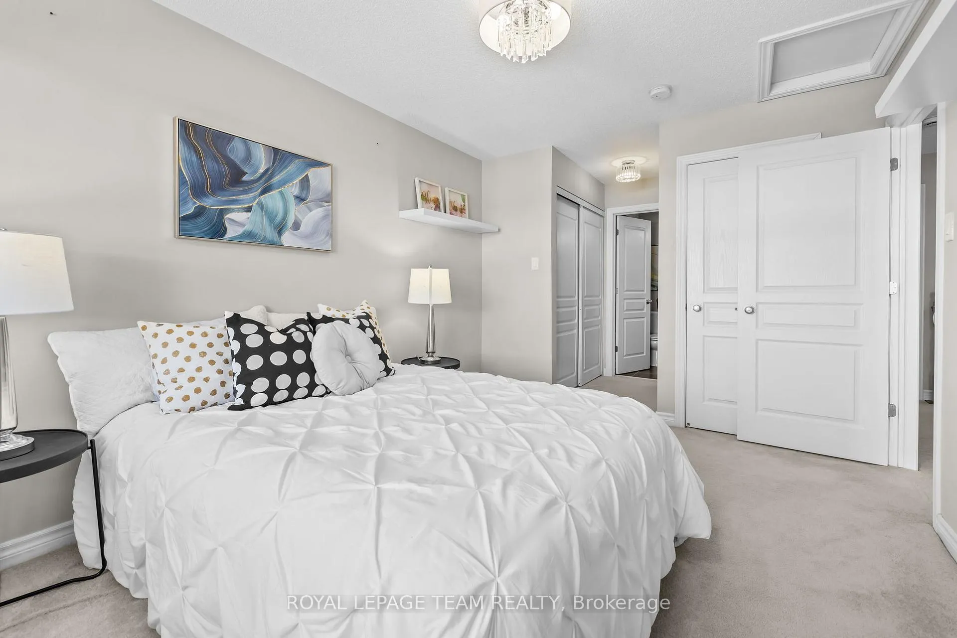 Photo 23 of 92 Stockholm Private, Ottawa, Riverside South/Gloucester Glen — HOMEH