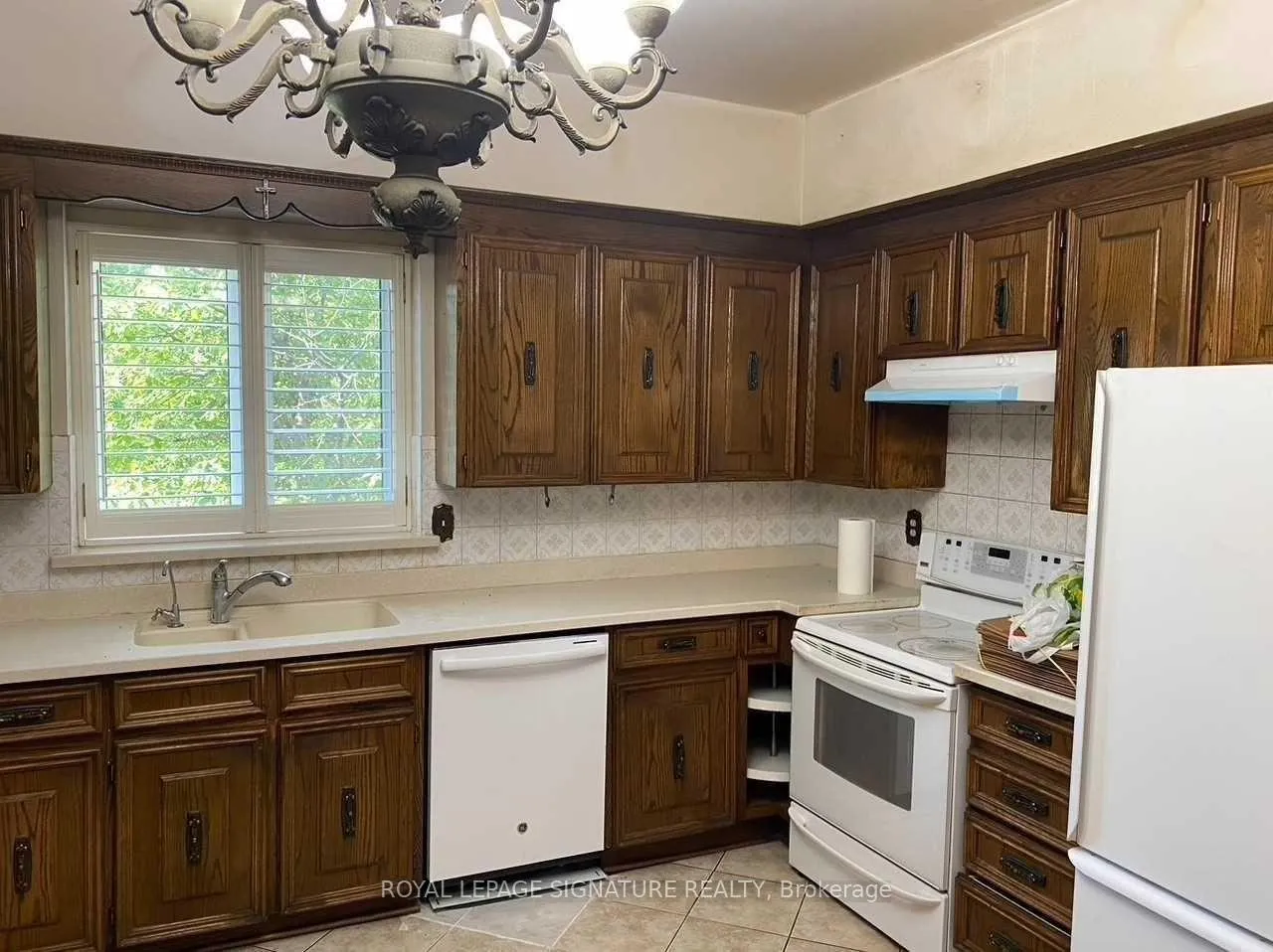 Photo 9 of 10090 Keele Street, Vaughan, Maple — HOMEH