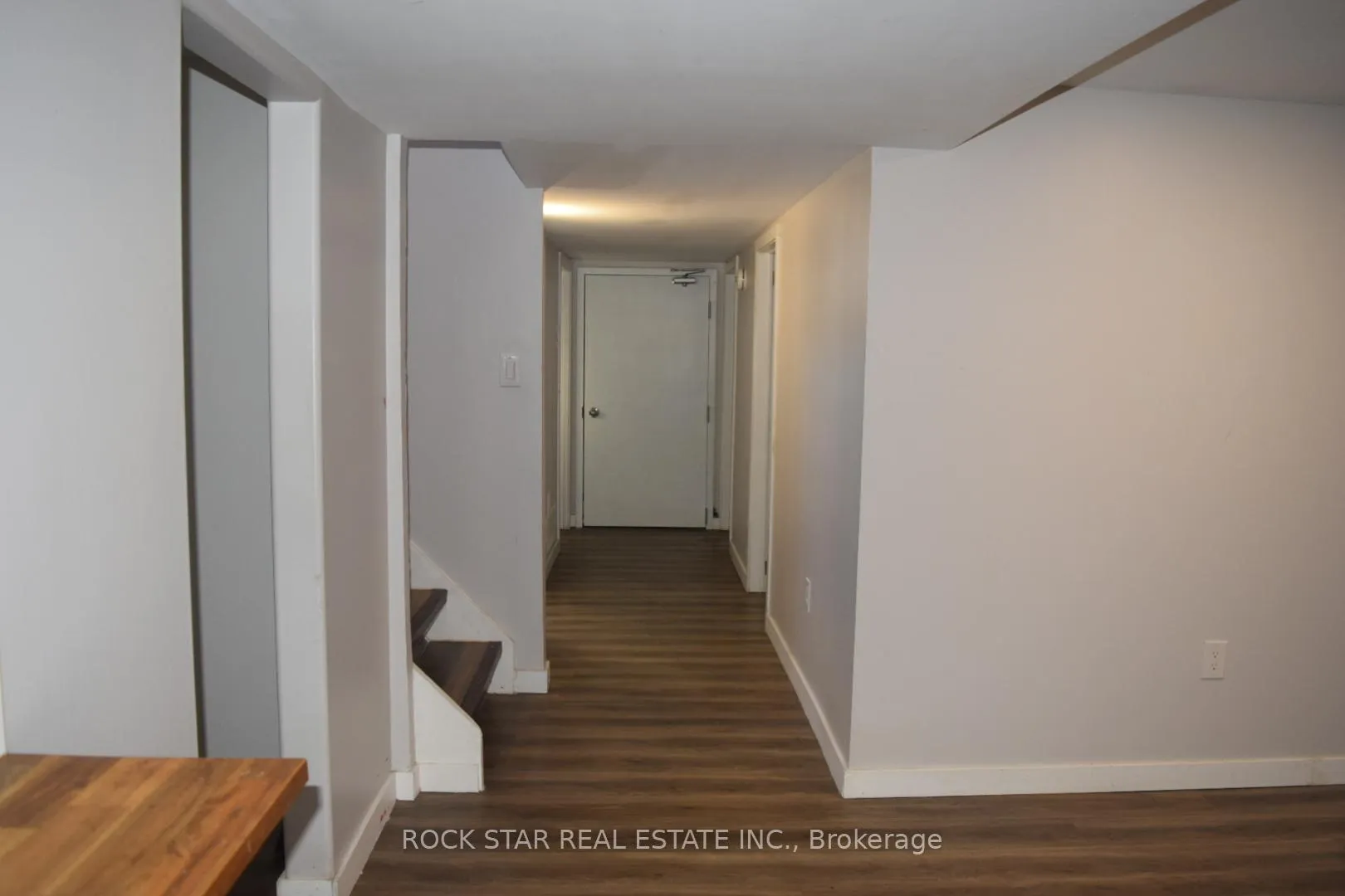 Photo 6 of Unit Lower, 82 Deere Street, Welland, Prince Charles — HOMEH