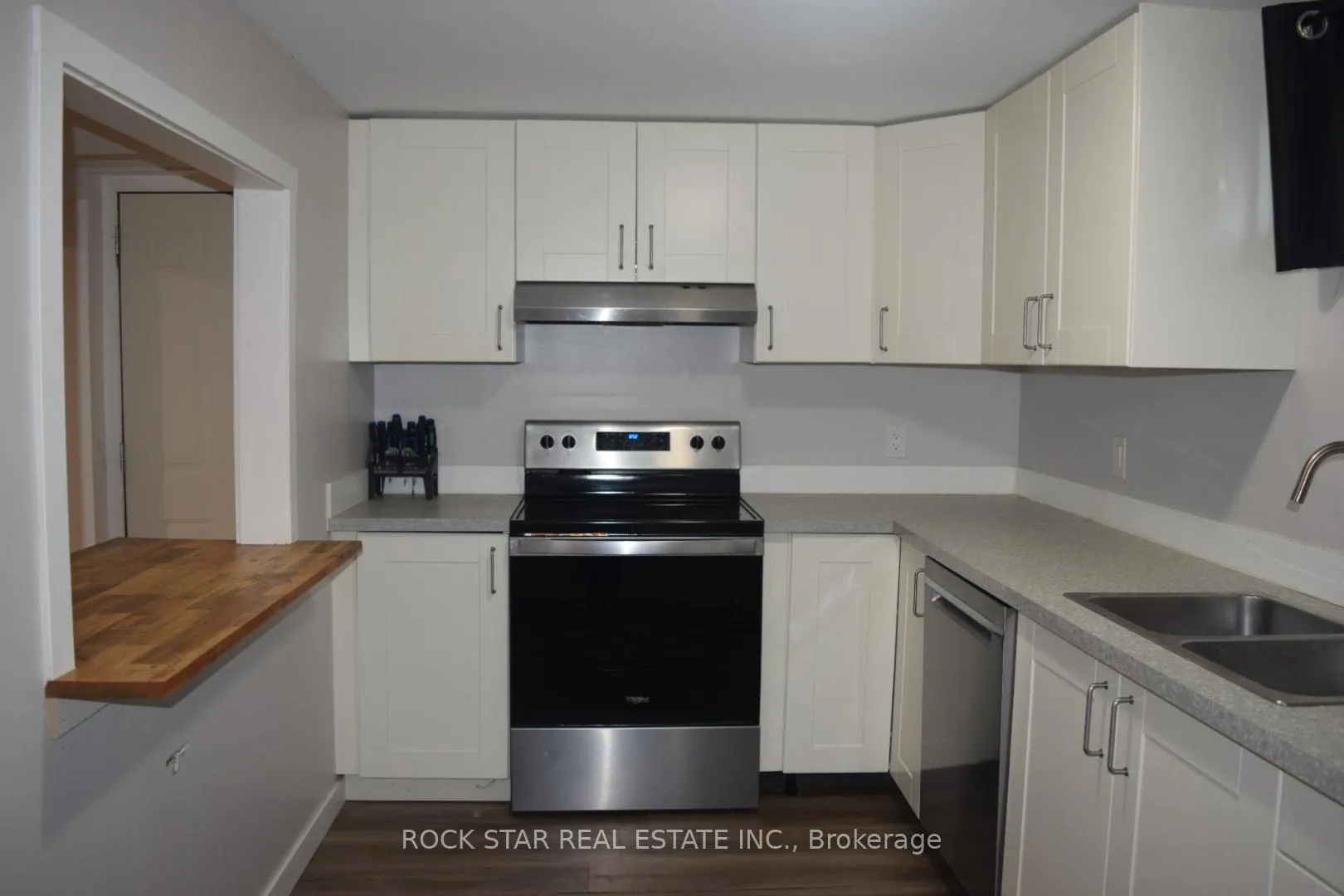 Photo 9 of Unit Lower, 82 Deere Street, Welland, Prince Charles — HOMEH