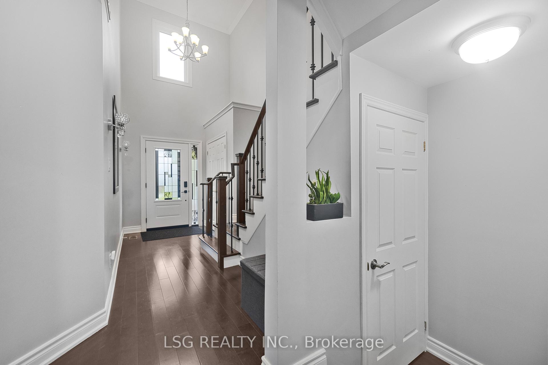 Photo 18 of 223 Foxfield Crescent, Vaughan, Patterson — HOMEH