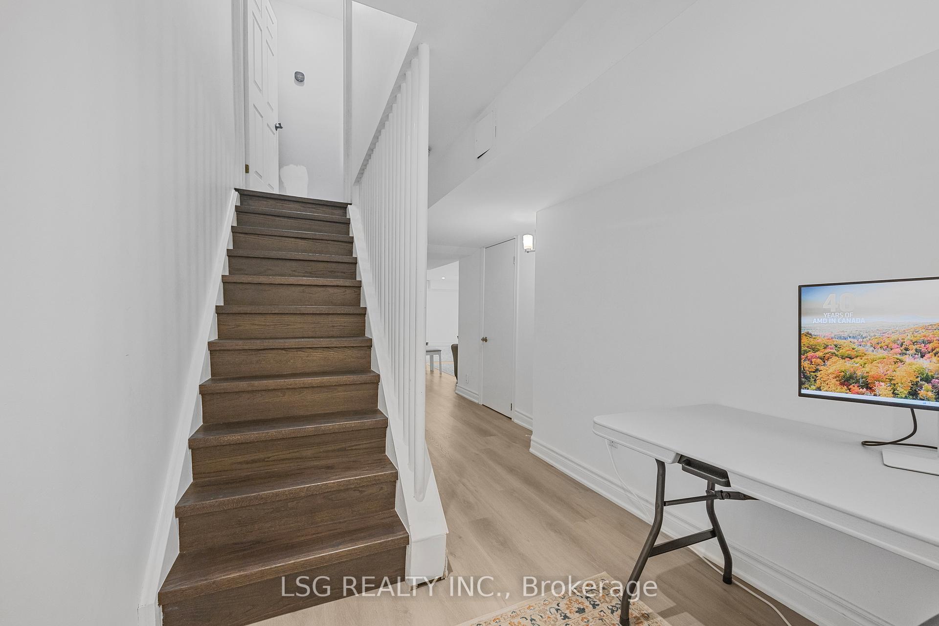 Photo 32 of 223 Foxfield Crescent, Vaughan, Patterson — HOMEH