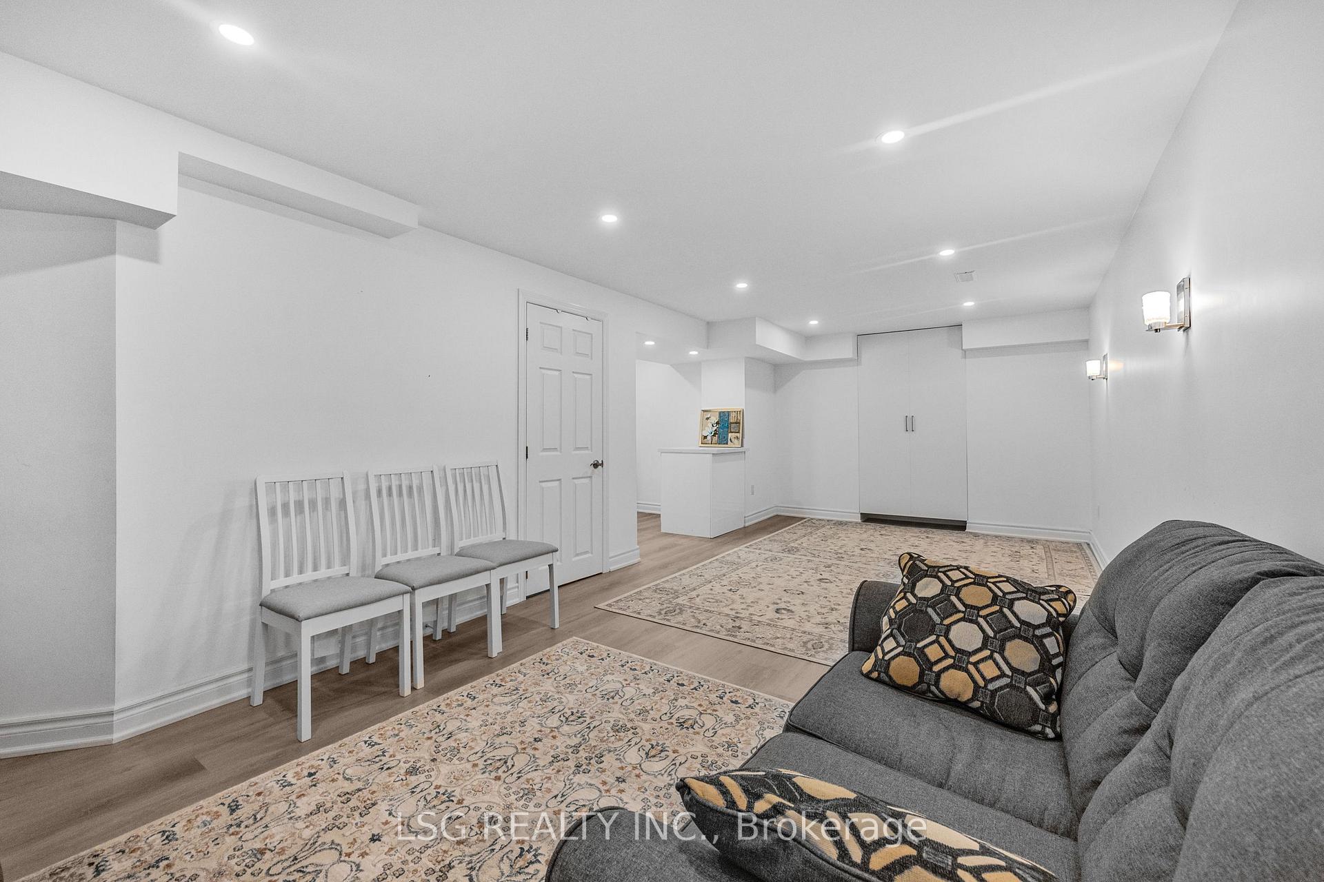 Photo 33 of 223 Foxfield Crescent, Vaughan, Patterson — HOMEH