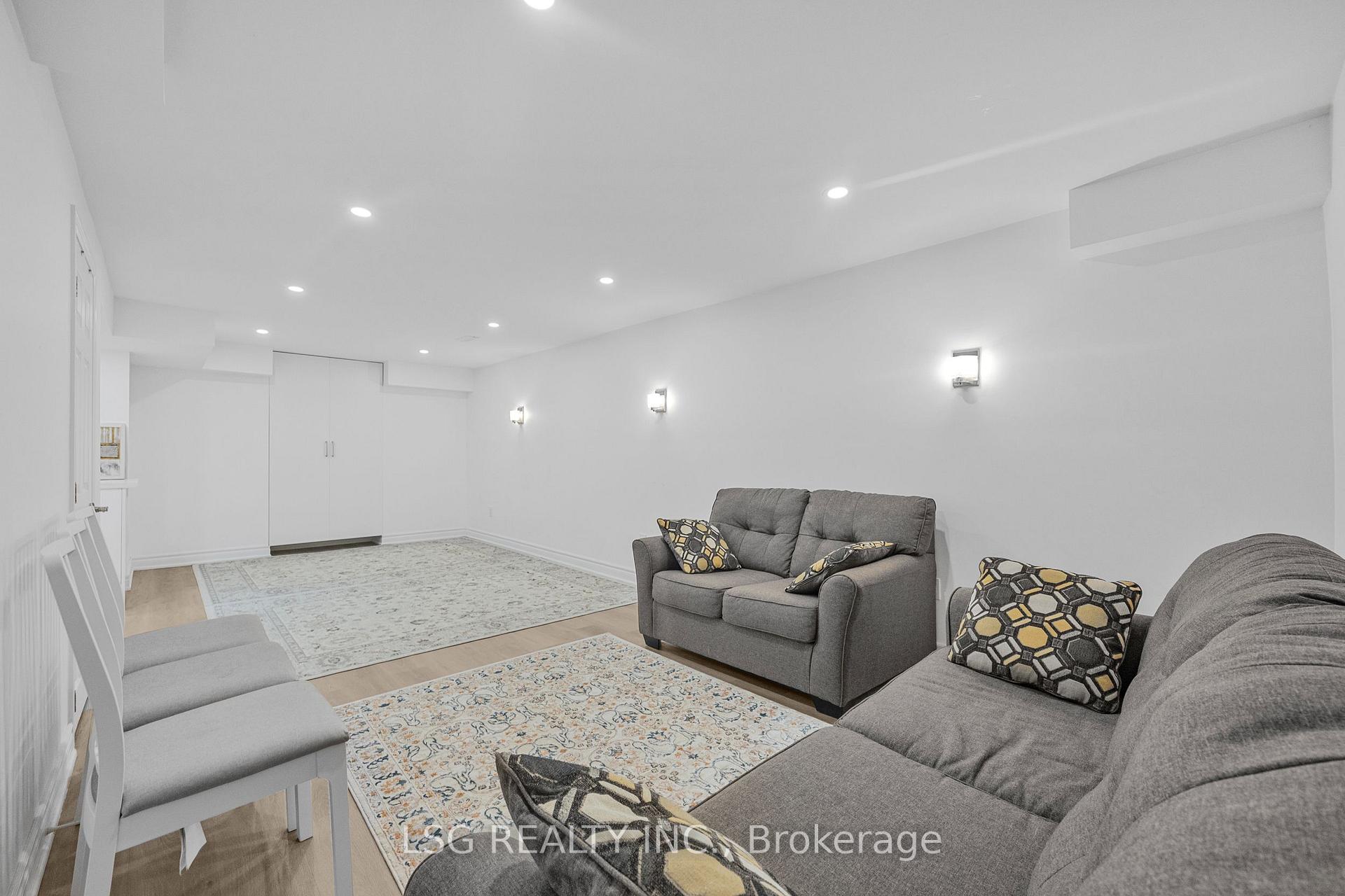 Photo 34 of 223 Foxfield Crescent, Vaughan, Patterson — HOMEH