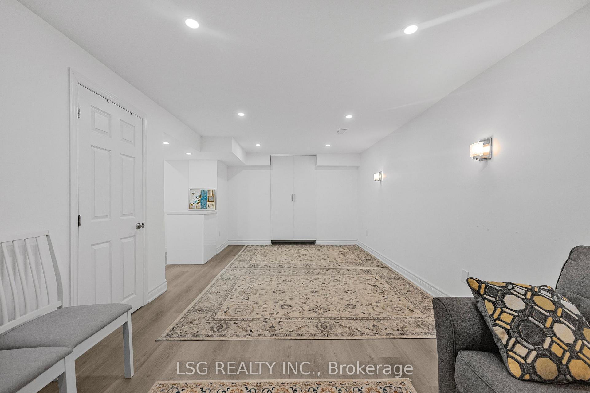 Photo 38 of 223 Foxfield Crescent, Vaughan, Patterson — HOMEH