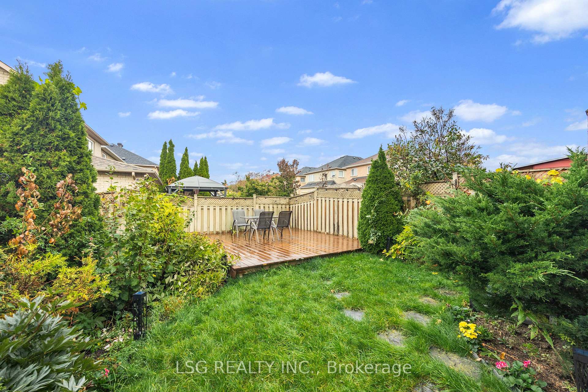Photo 40 of 223 Foxfield Crescent, Vaughan, Patterson — HOMEH