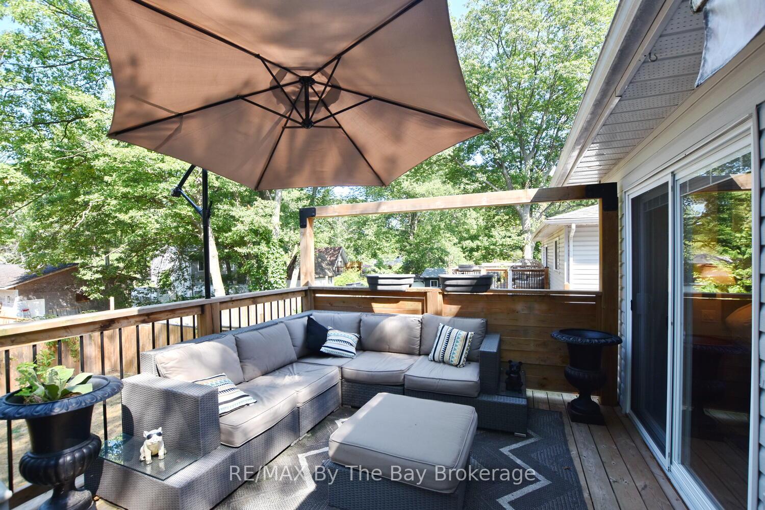 Photo 13 of 34 Glendale Avenue, Wasaga Beach — HOMEH