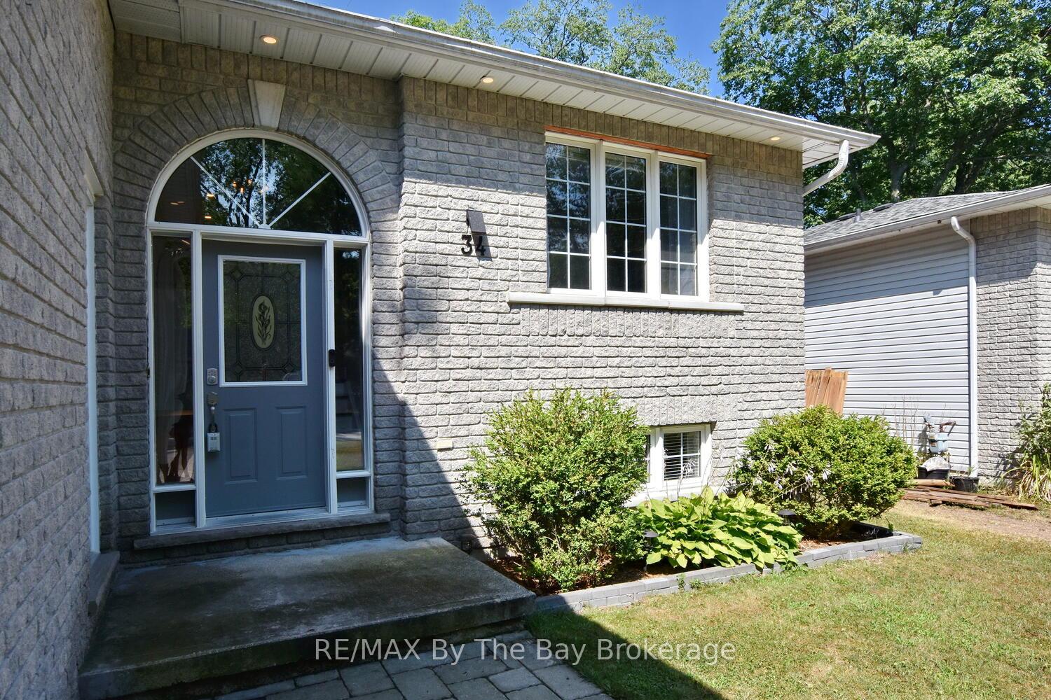 Photo 31 of 34 Glendale Avenue, Wasaga Beach — HOMEH