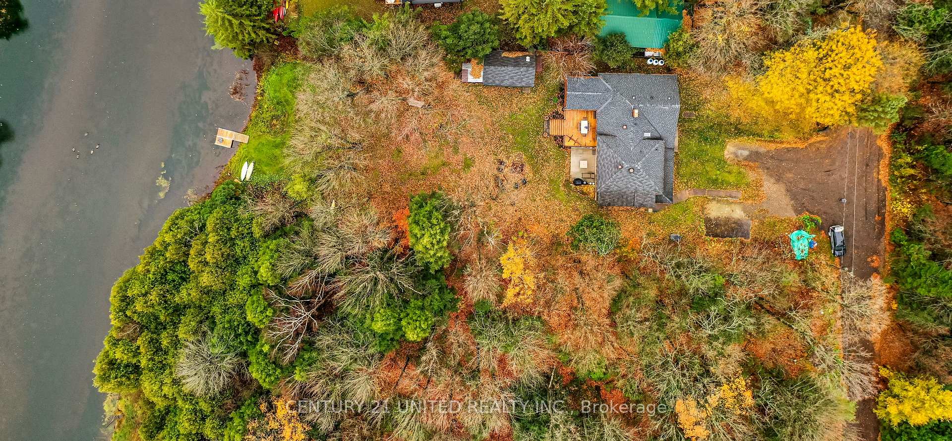 Photo 3 of 647C Ravenshoe Road, Uxbridge, Rural Uxbridge — HOMEH