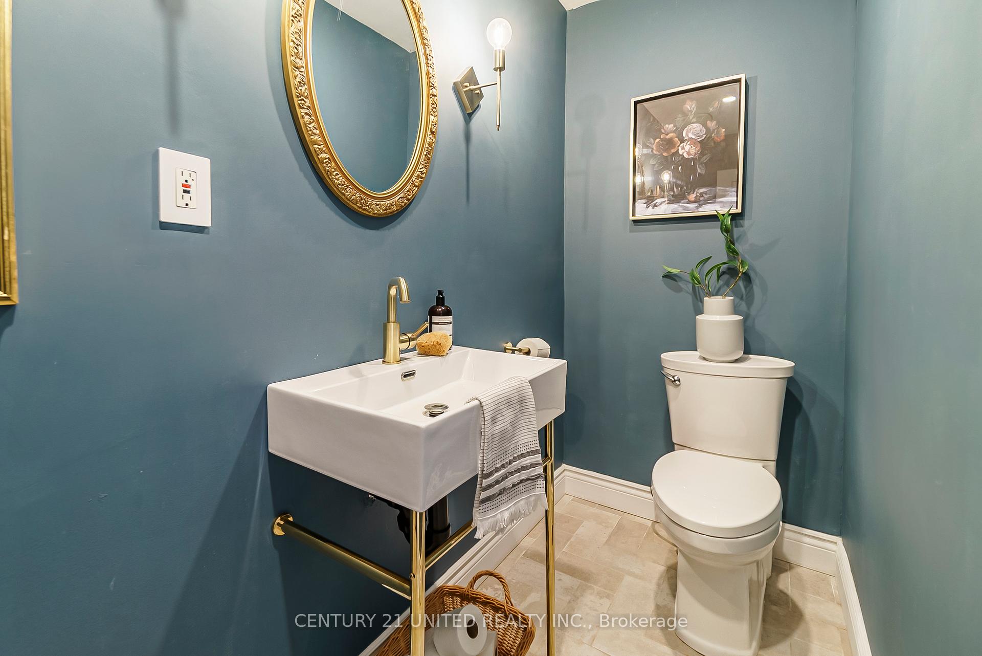 Photo 12 of 647C Ravenshoe Road, Uxbridge, Rural Uxbridge — HOMEH