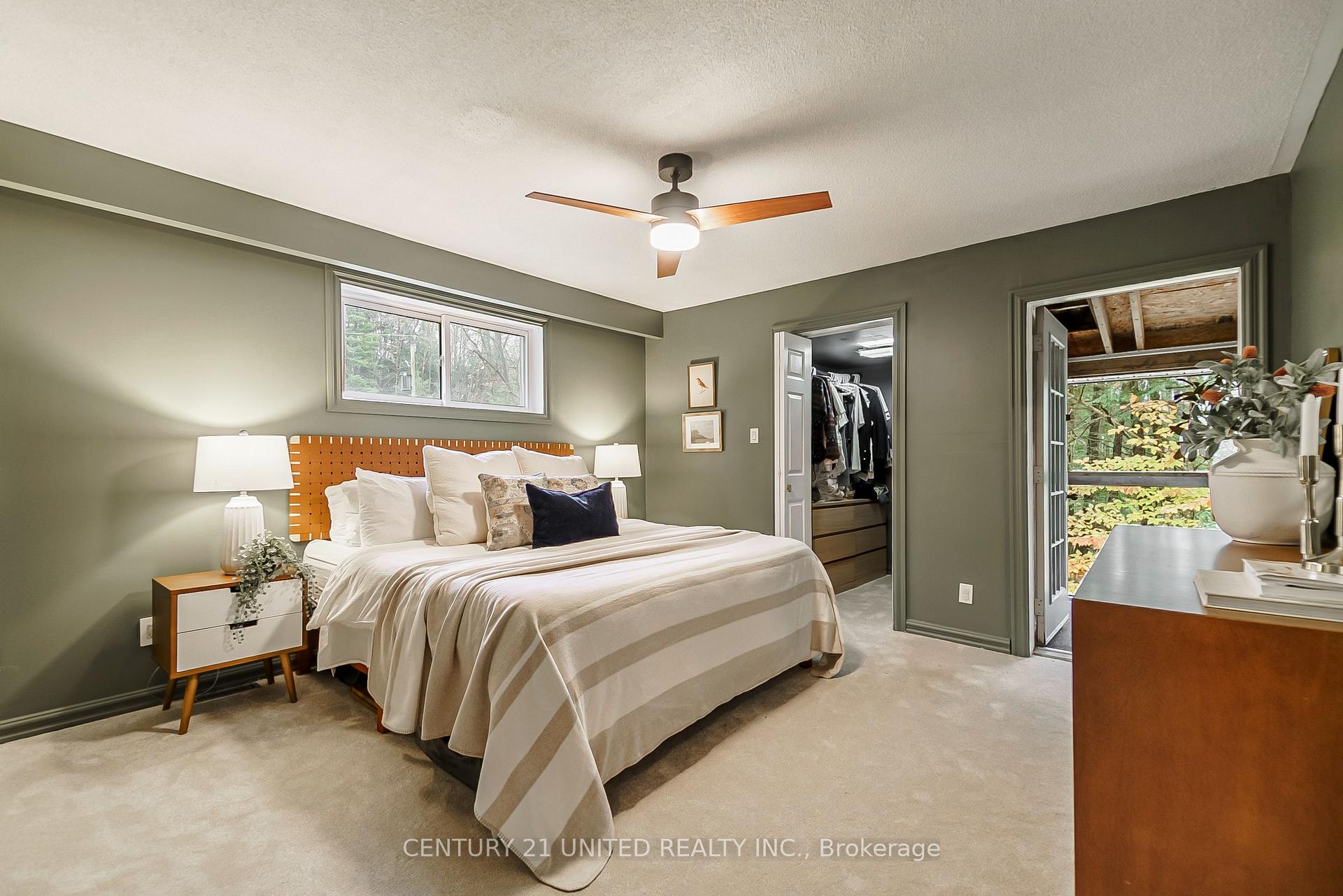 Photo 14 of 647C Ravenshoe Road, Uxbridge, Rural Uxbridge — HOMEH