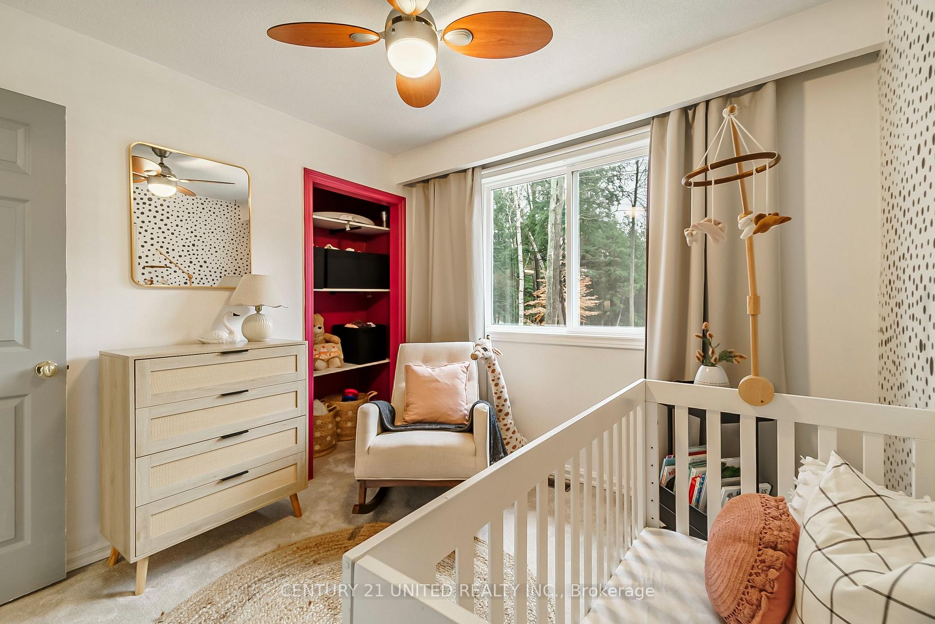 Photo 17 of 647C Ravenshoe Road, Uxbridge, Rural Uxbridge — HOMEH