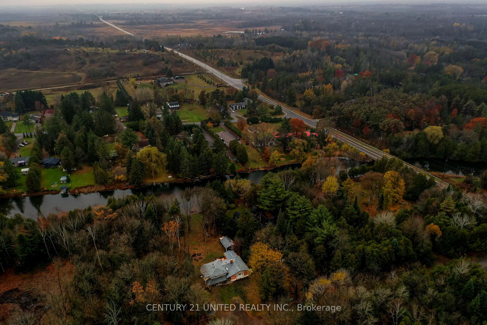Photo 33 of 647C Ravenshoe Road, Uxbridge, Rural Uxbridge — HOMEH