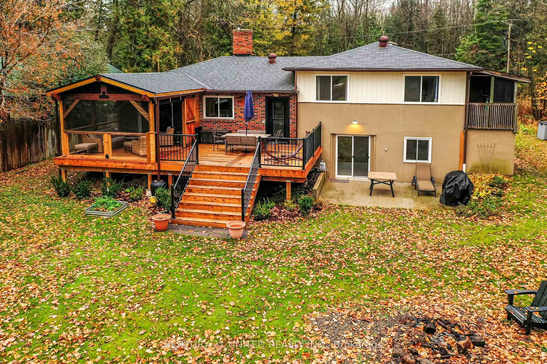 Photo 36 of 647C Ravenshoe Road, Uxbridge, Rural Uxbridge — HOMEH
