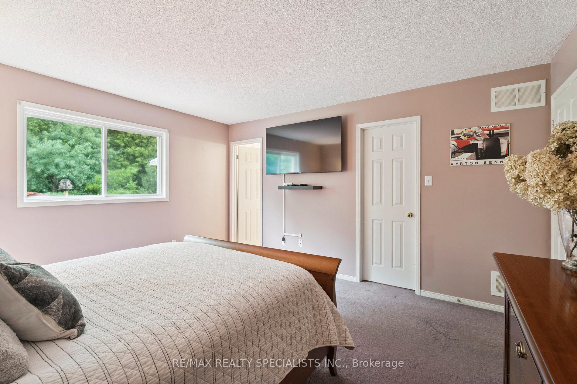 Photo 21 of 62 Silver Birch Avenue, Wasaga Beach — HOMEH