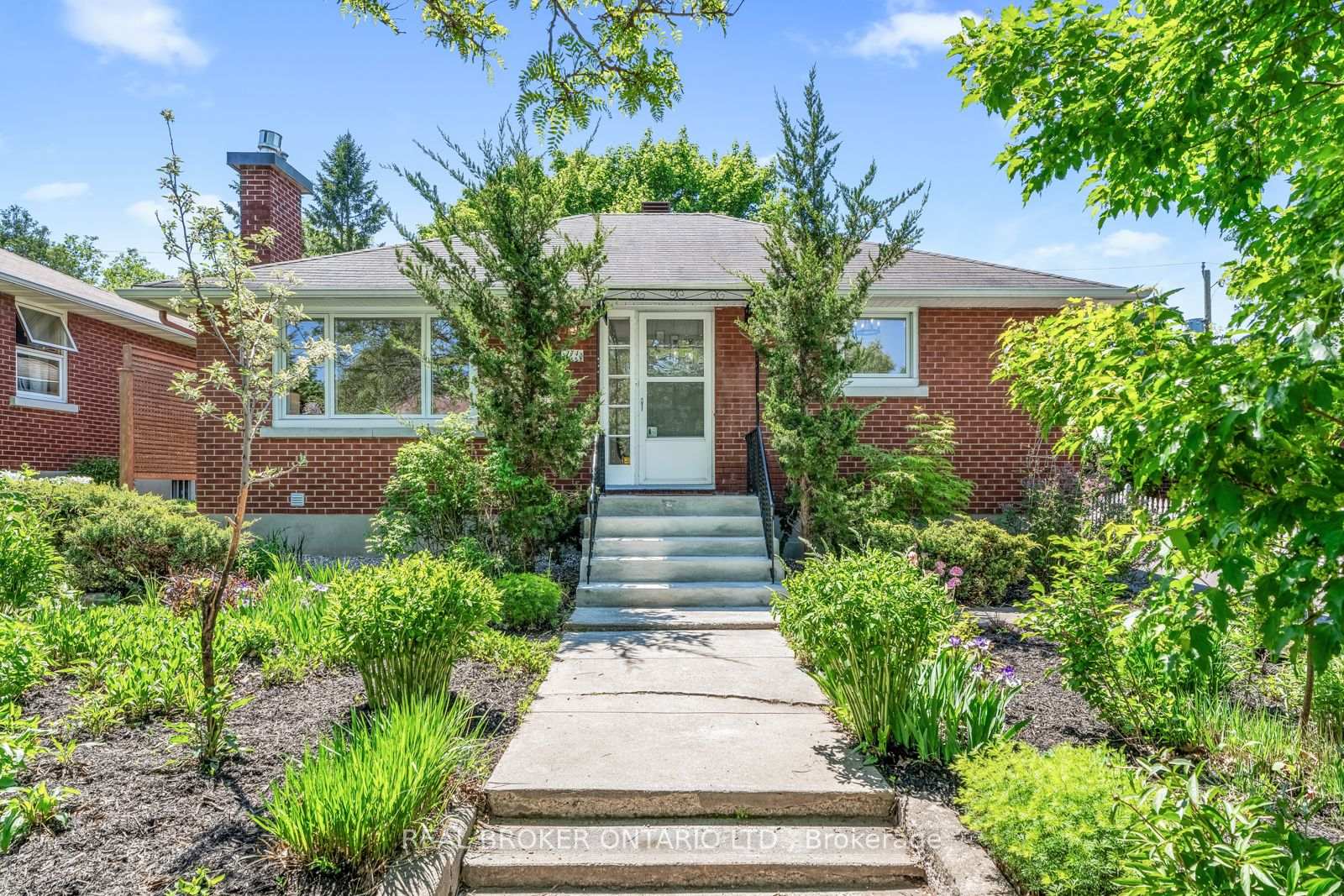 Photo 1 of 174 Dahlia Avenue, Ottawa, Applewood Acres — HOMEH