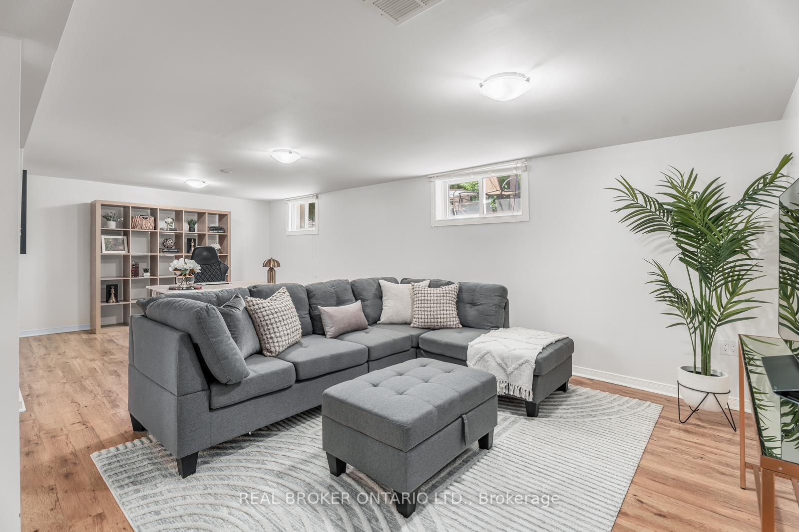 Photo 23 of 174 Dahlia Avenue, Ottawa, Applewood Acres — HOMEH