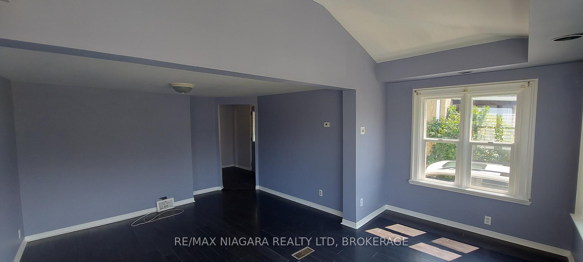 Photo 8 of 76 Sixth Street, Welland, Lincoln/Crowland — HOMEH
