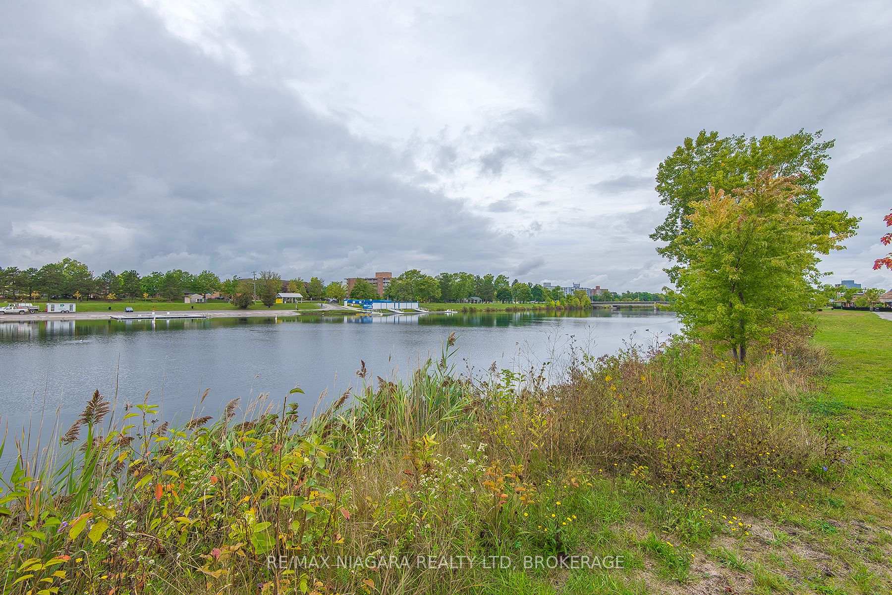 Photo 31 of 76 Sixth Street, Welland, Lincoln/Crowland — HOMEH