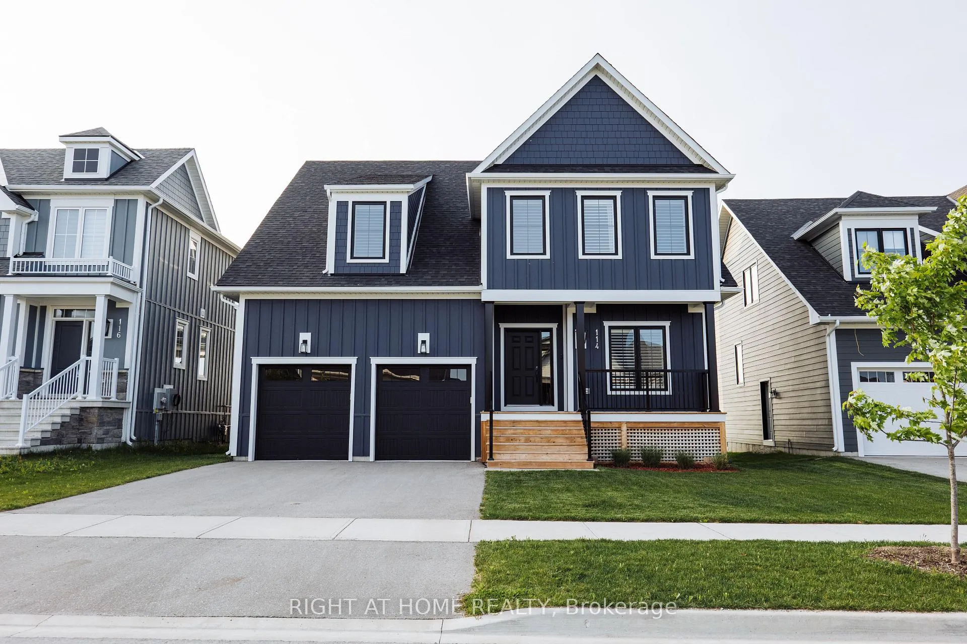 Photo 3 of 114 Black Willow Crescent, Blue Mountains — HOMEH