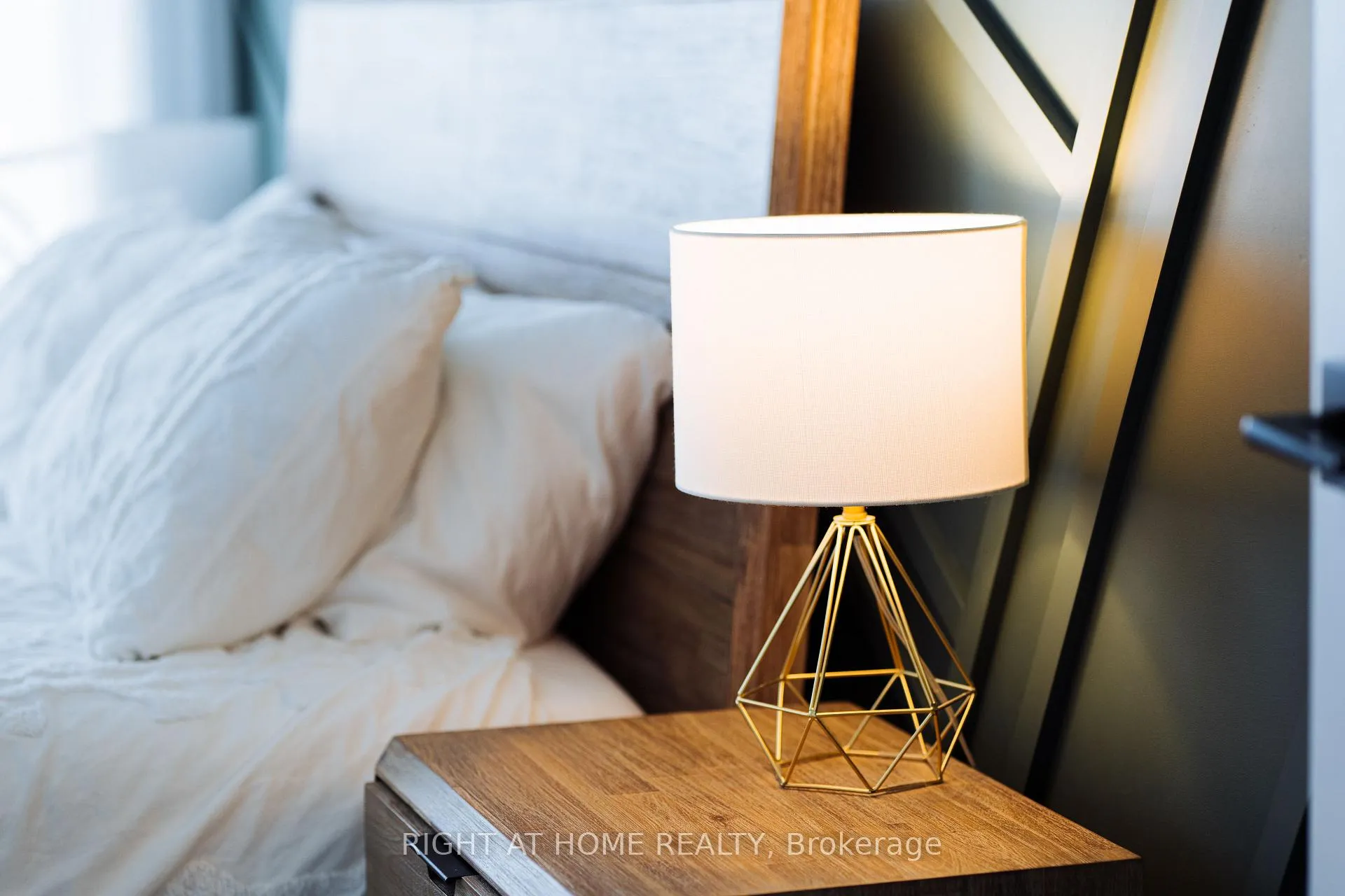 Photo 22 of 114 Black Willow Crescent, Blue Mountains — HOMEH