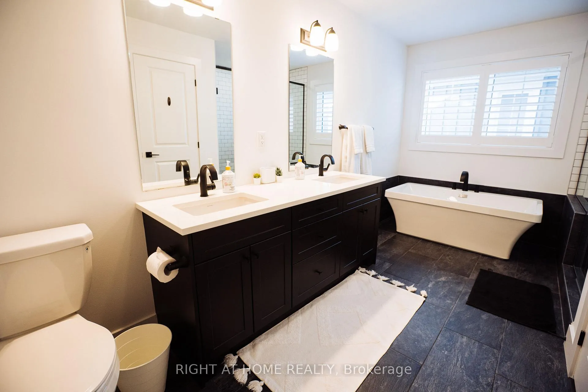 Photo 25 of 114 Black Willow Crescent, Blue Mountains — HOMEH