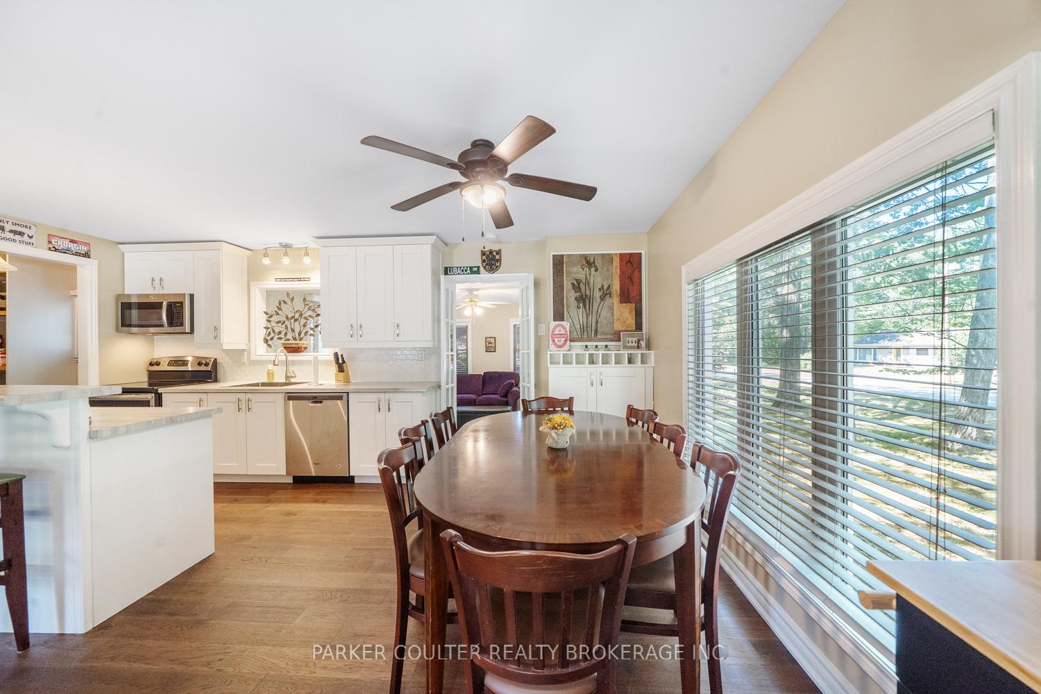 Photo 8 of 40 Antigua Drive, Wasaga Beach — HOMEH
