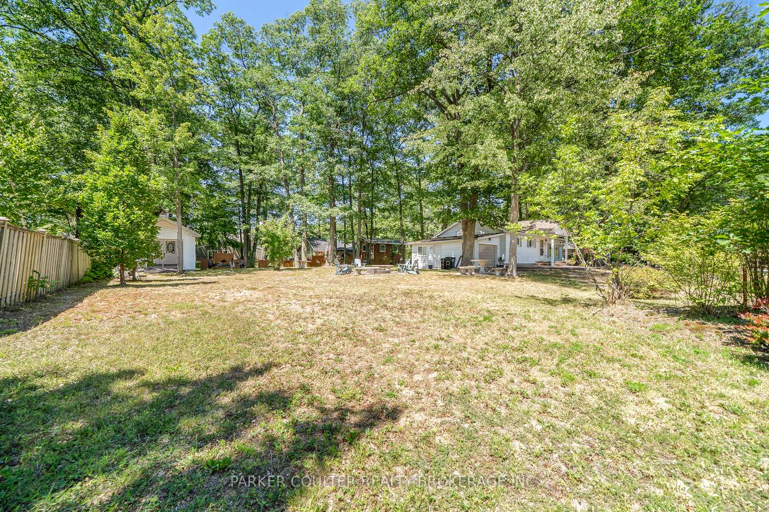 Photo 23 of 40 Antigua Drive, Wasaga Beach — HOMEH