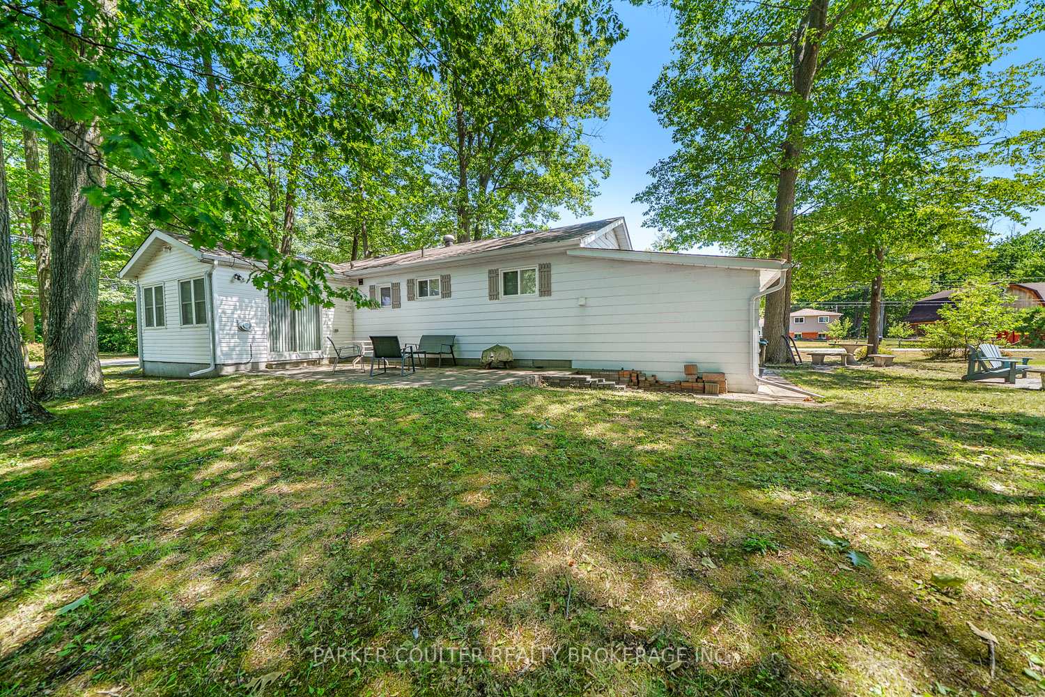 Photo 26 of 40 Antigua Drive, Wasaga Beach — HOMEH