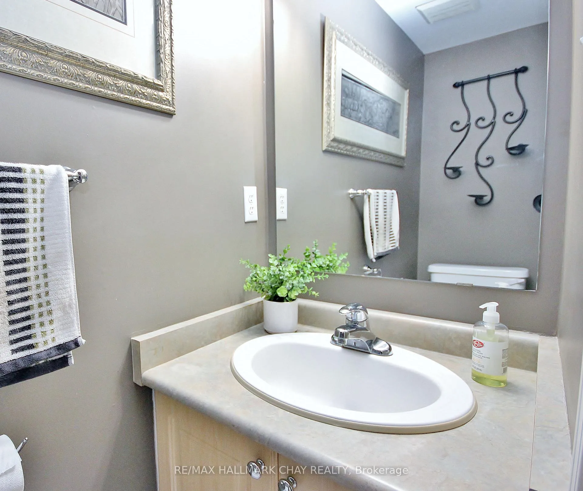 Photo 14 of 68 Gadwall Avenue, Barrie, Painswick South — HOMEH