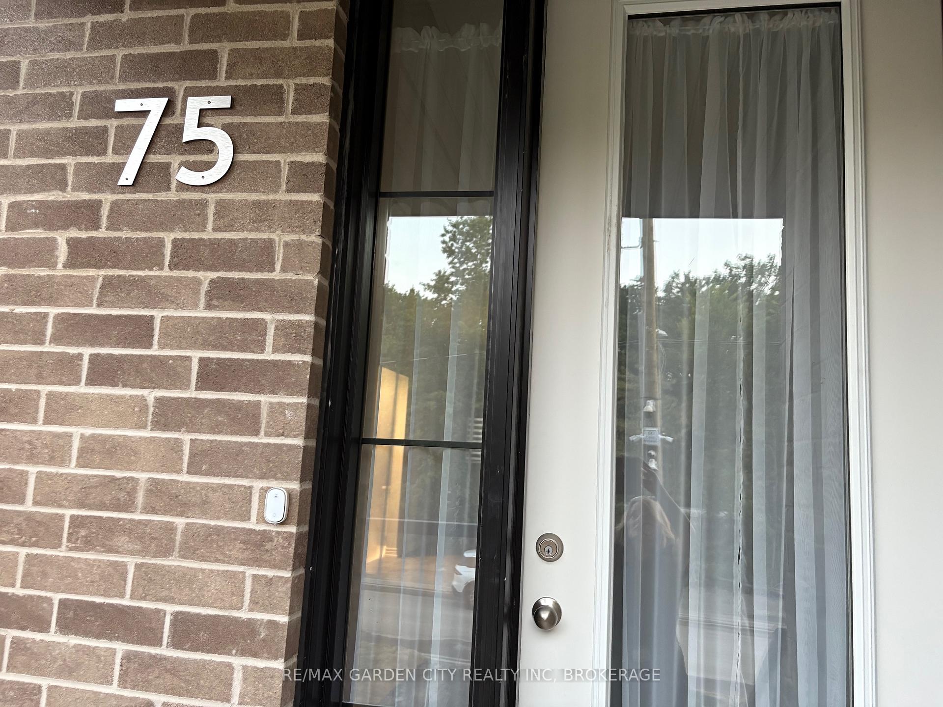 Photo 2 of 75 Superior Street, Welland, Dain City — HOMEH