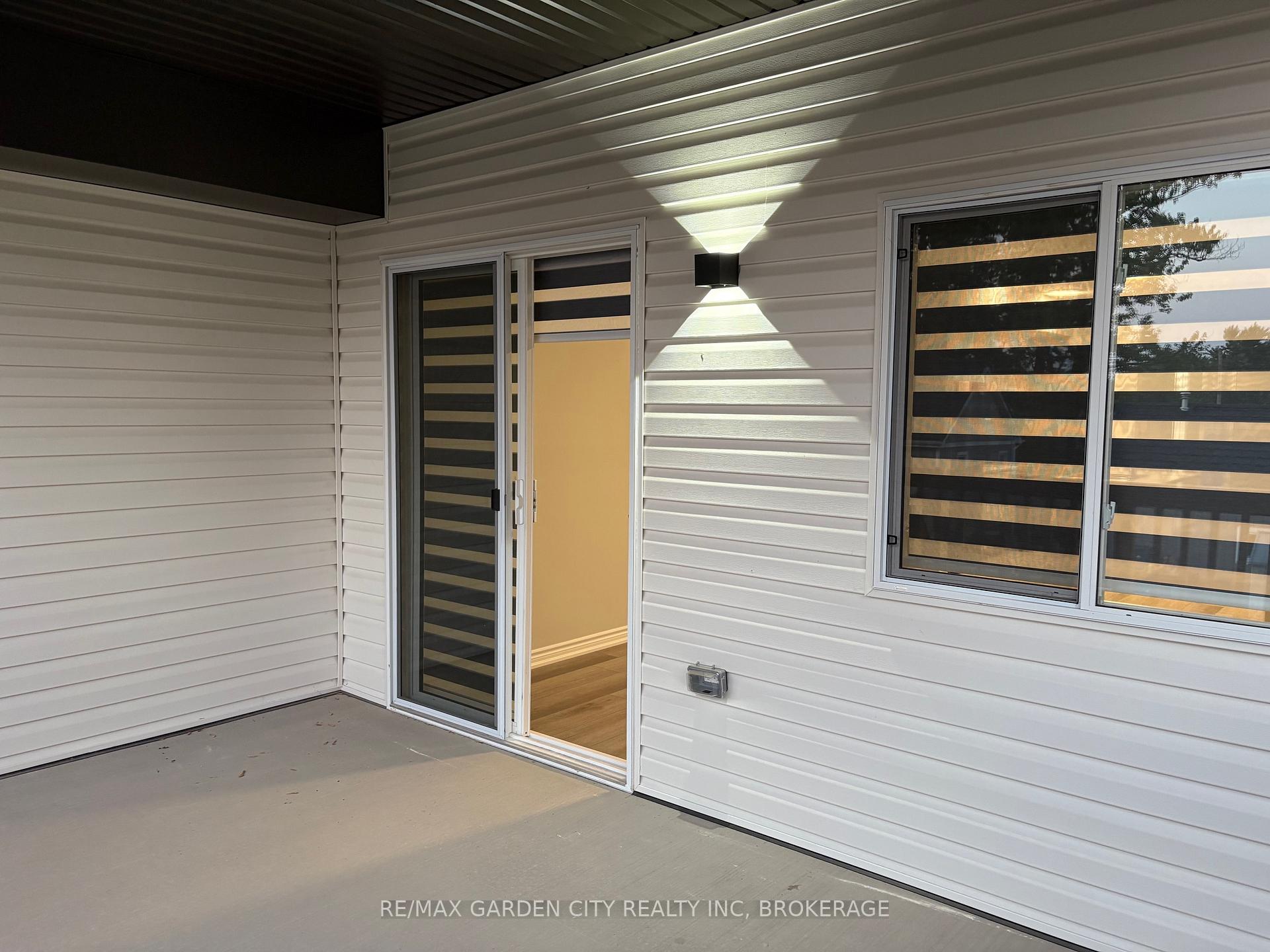 Photo 8 of 75 Superior Street, Welland, Dain City — HOMEH