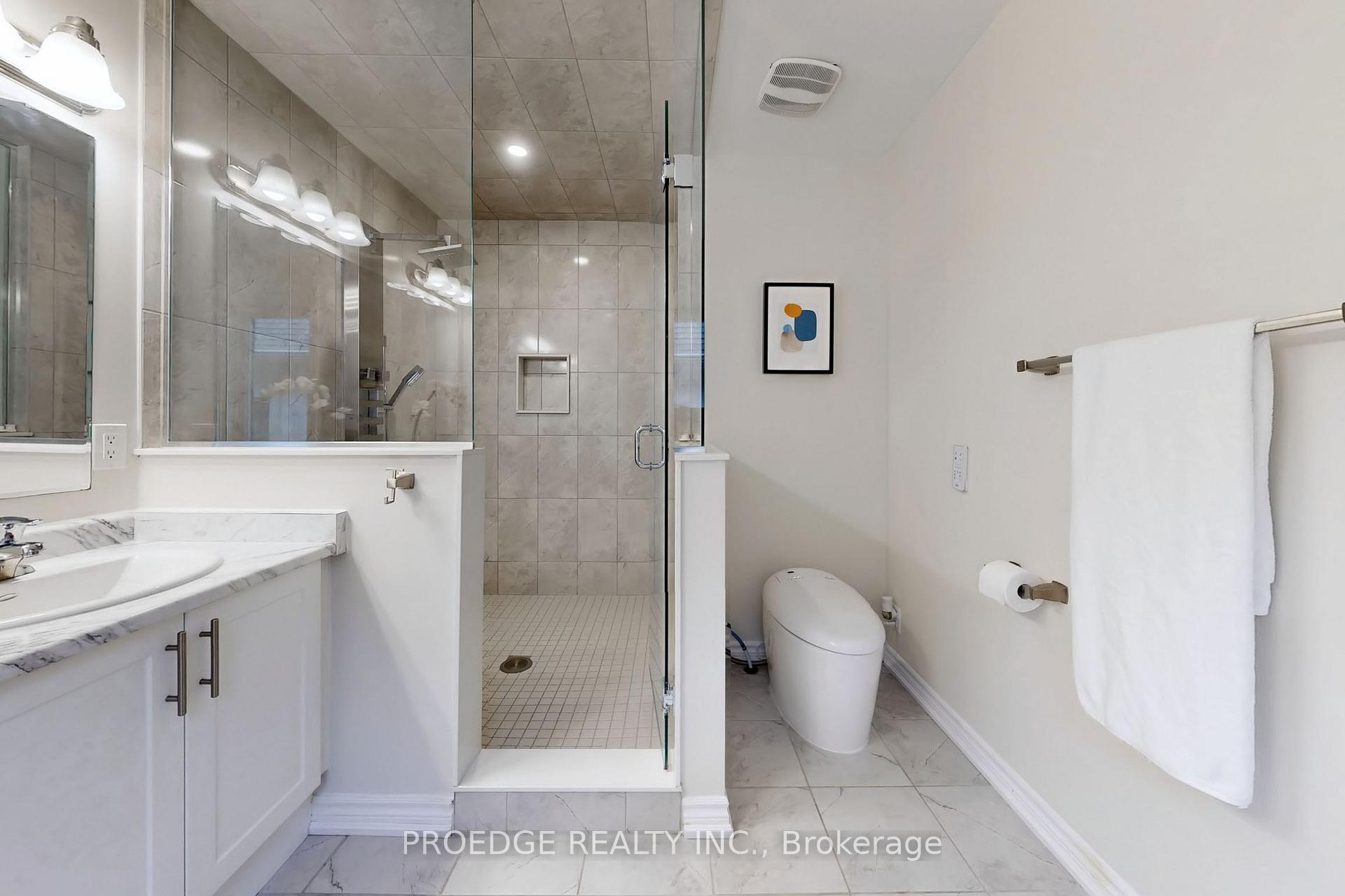 Photo 30 of 361 Beechdrops Drive, Waterloo, Vista Hills — HOMEH