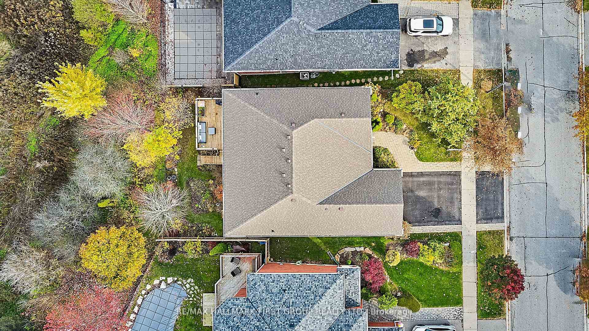 Photo 4 of 9 Oakside Drive, Uxbridge — HOMEH