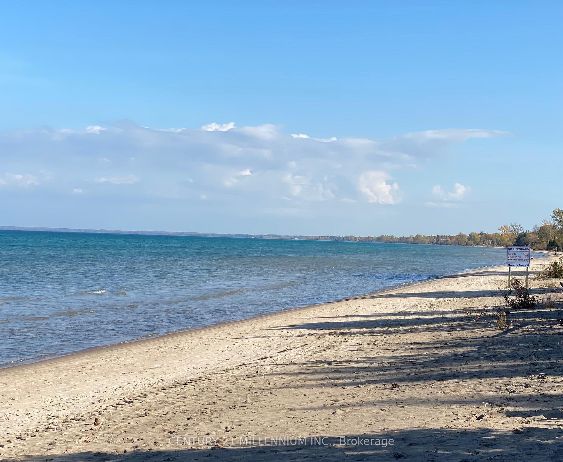 Photo 31 of 131 Old Mosley Street, Wasaga Beach — HOMEH