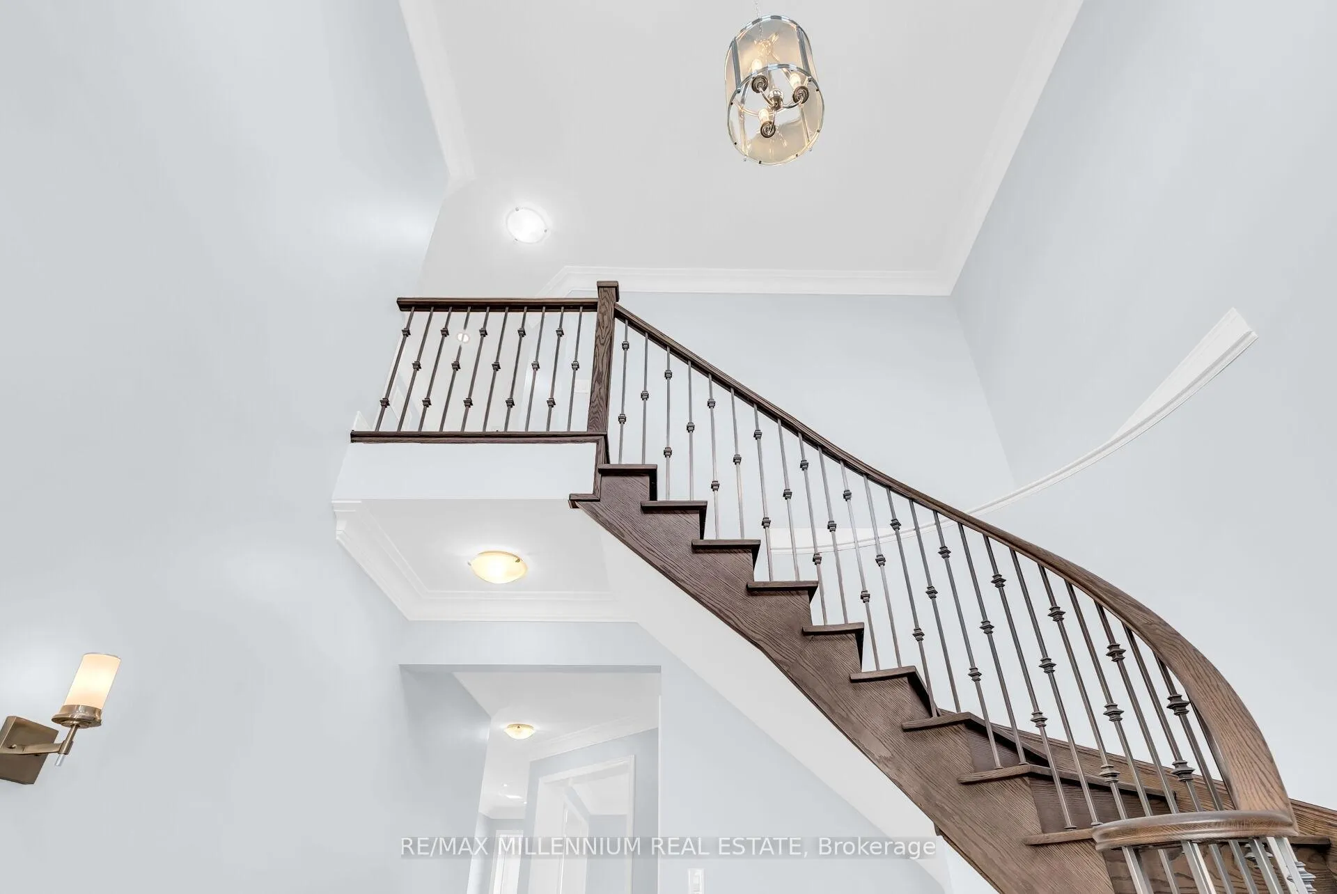 Photo 5 of 275 Hansard Drive, Vaughan, Vellore Village — HOMEH